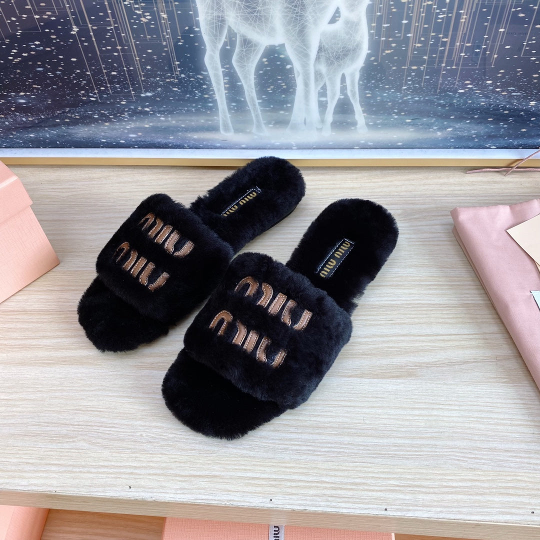 Miu Slippers Black Wool