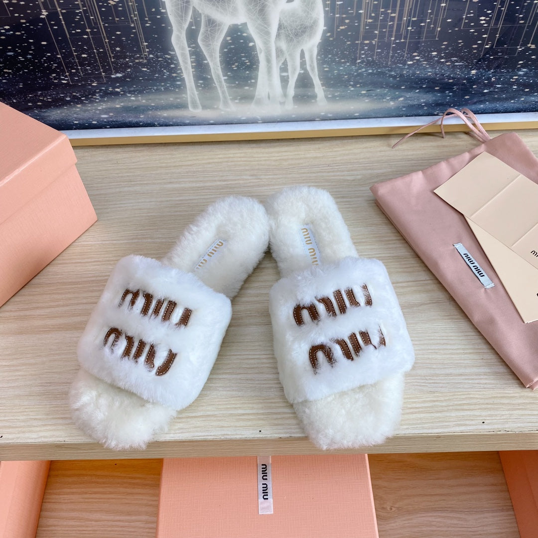 Miu Slippers White Wool
