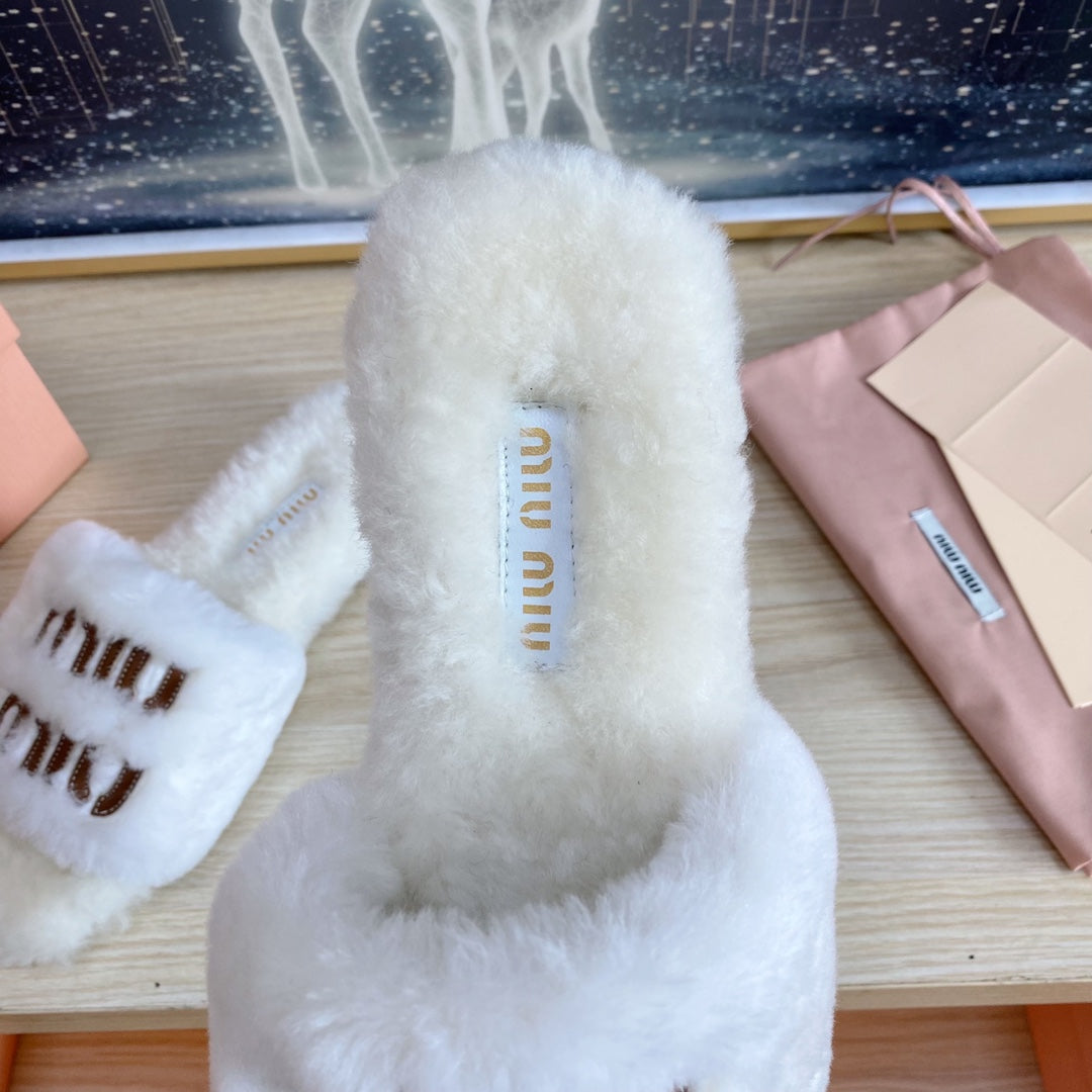 Miu Slippers White Wool