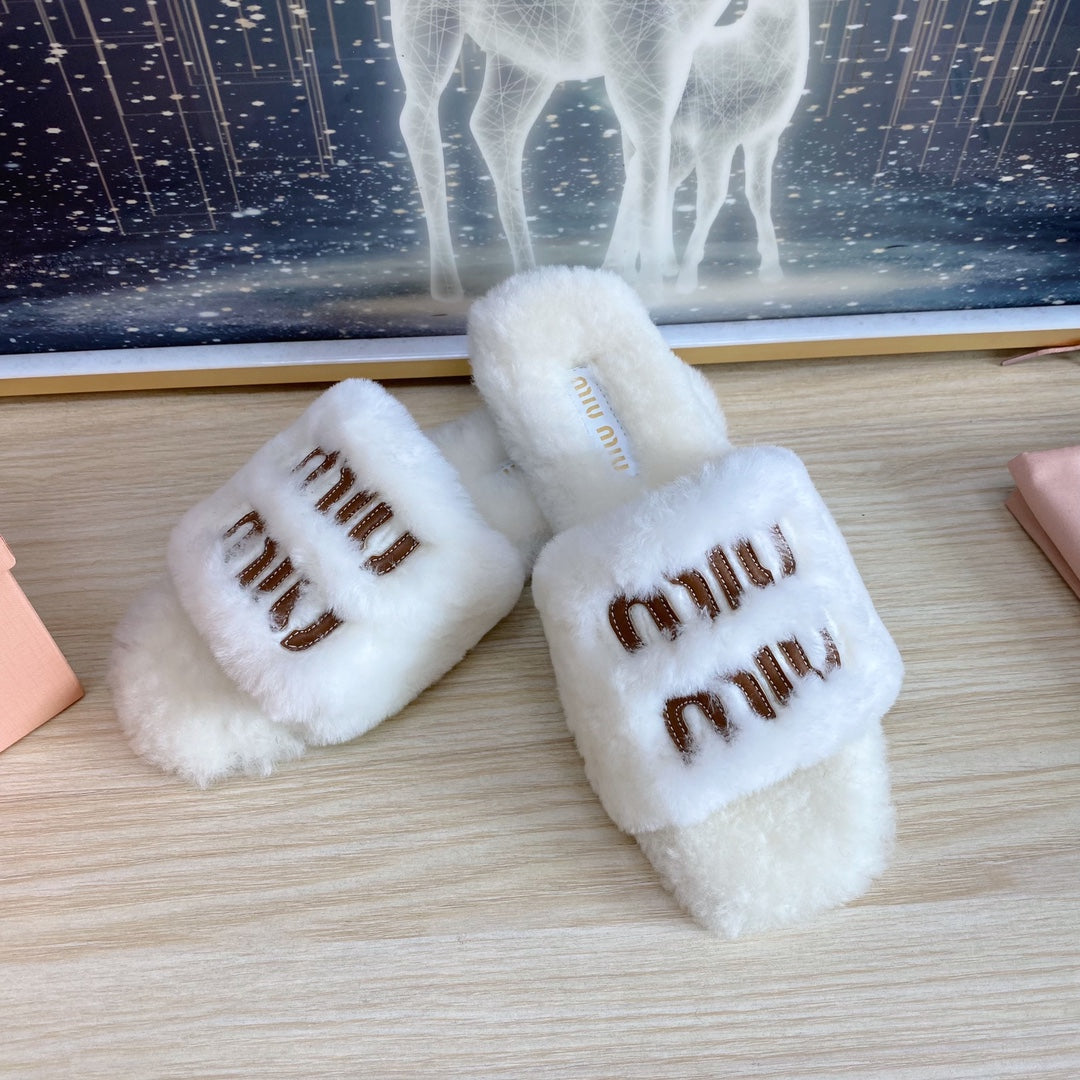 Miu Slippers White Wool