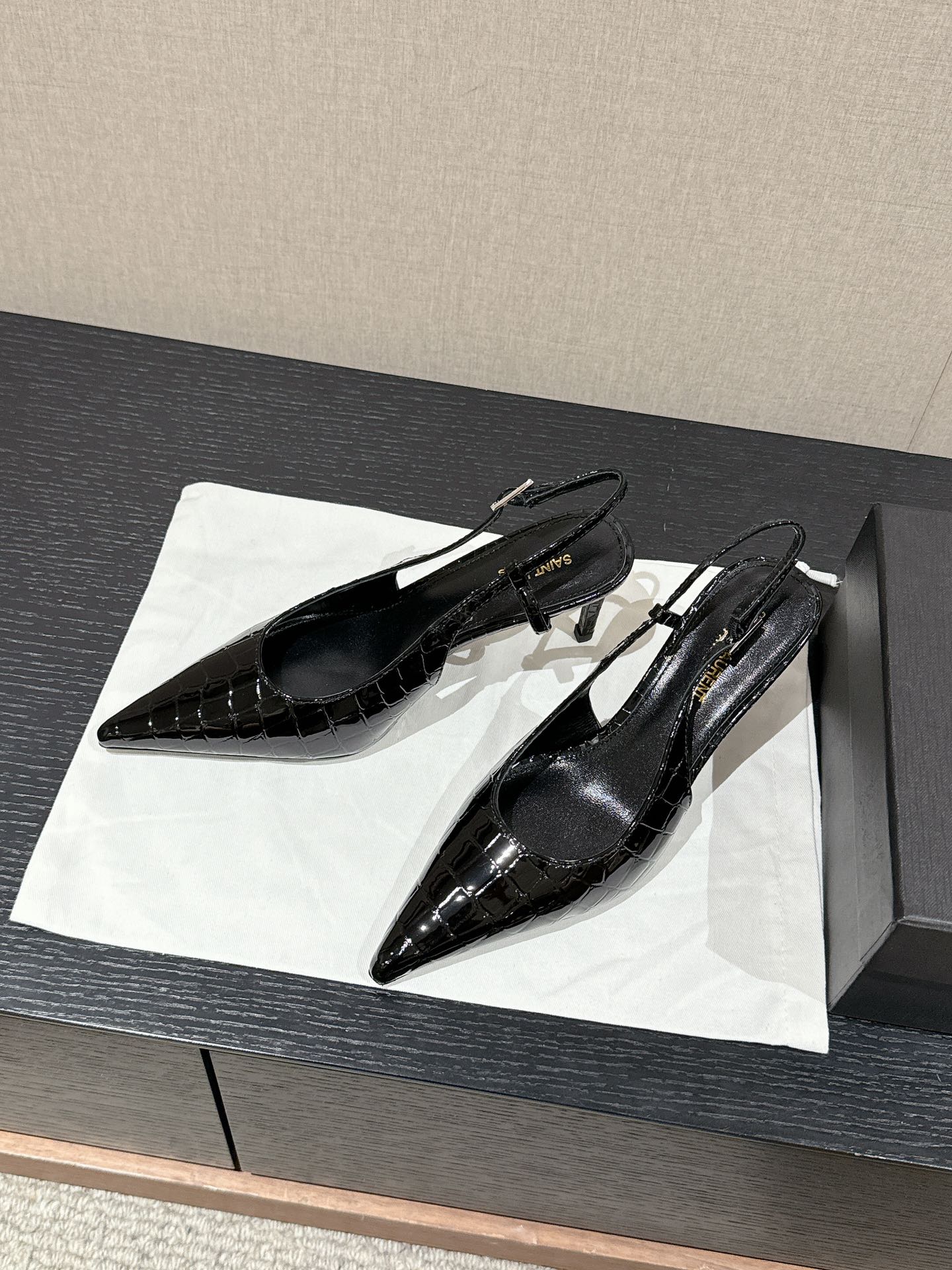 SL CHERISH CROCODILE SLINGBACK PUMP 75 BLACK CALFSKIN