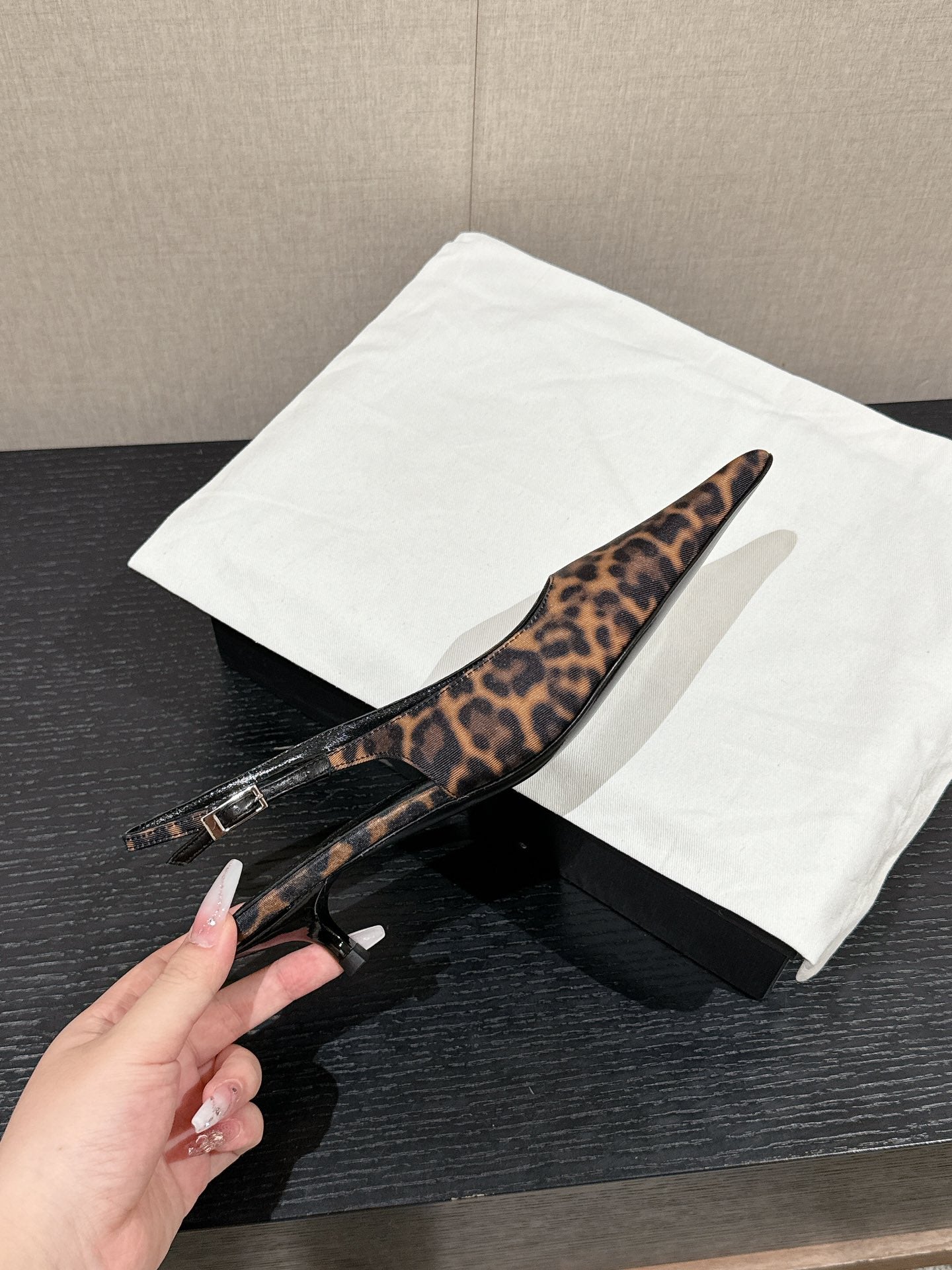 SL CHERISH LEOPARD SLINGBACK AMBER CANVAS