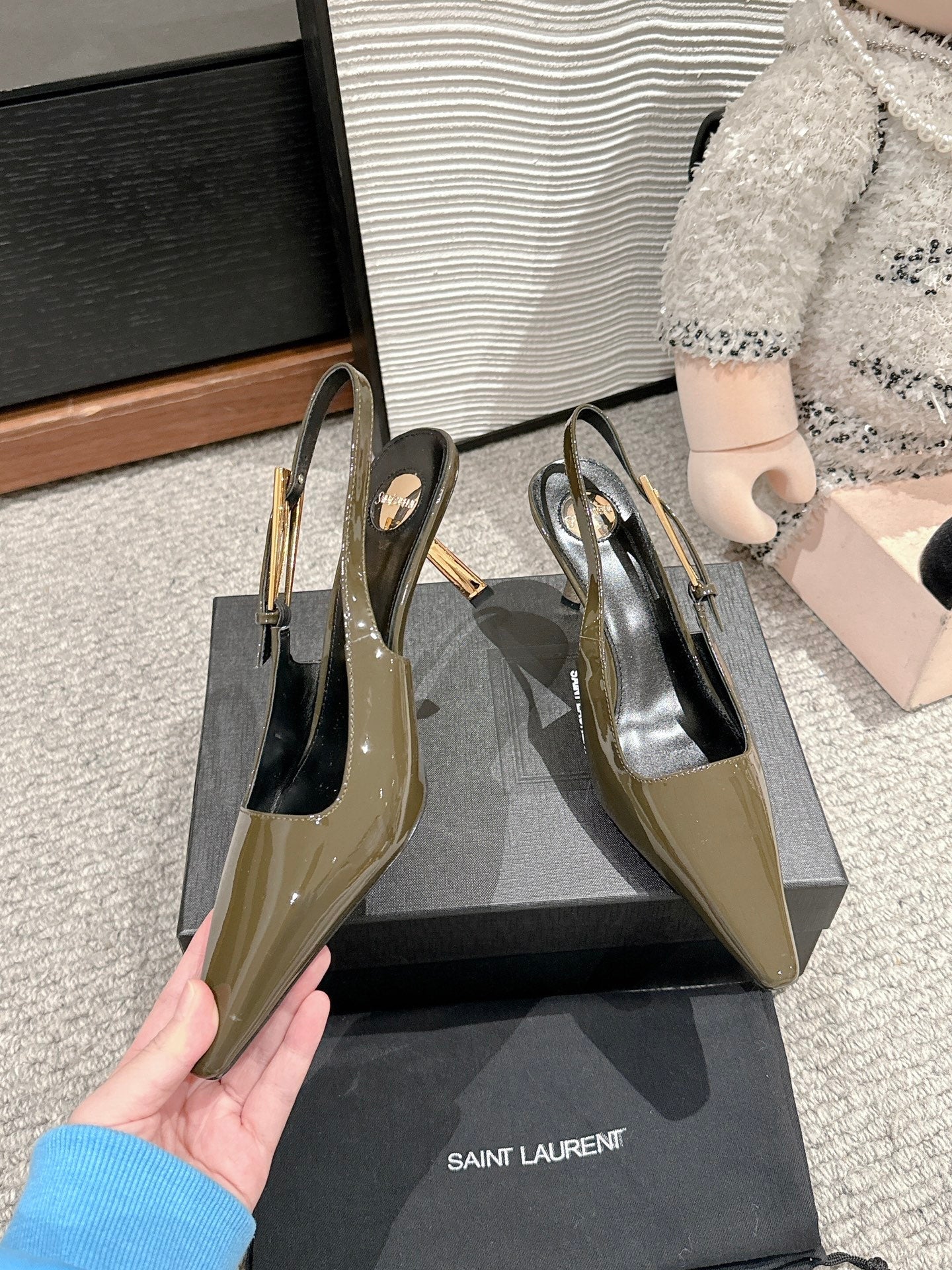 LEE SLINGBACK MID PUMPS IN ARMY GREEN SHINY CALFSKIN