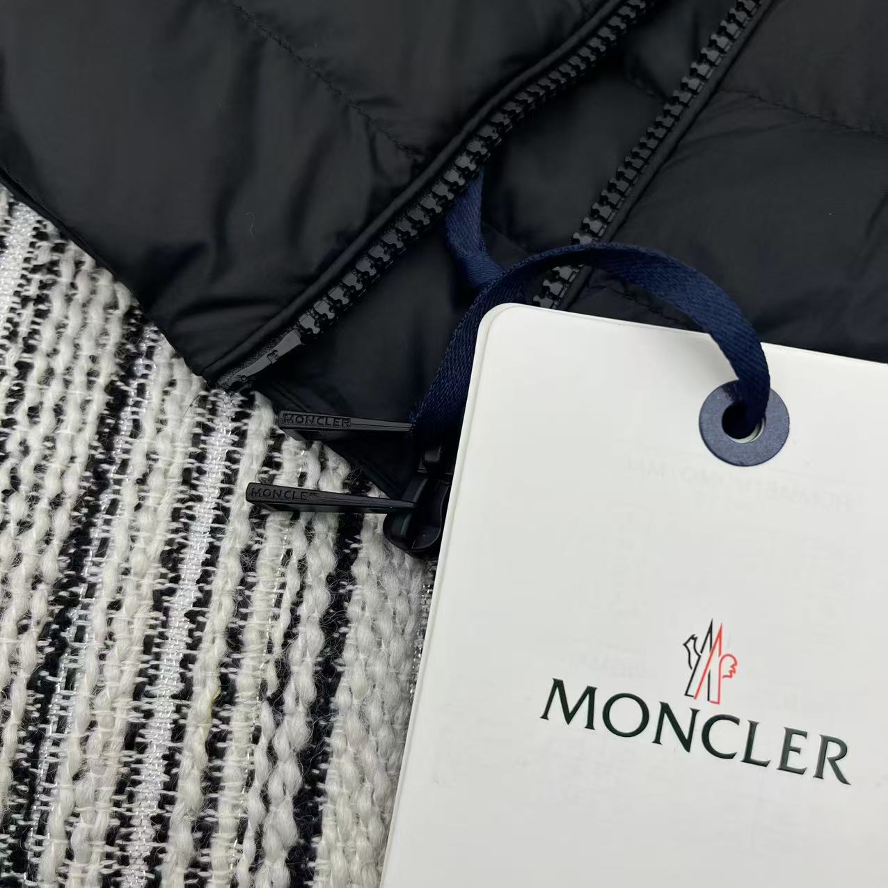 MC 2025 Quilted Knit-panel Puffer Jacket Black Polyester Wool 528747