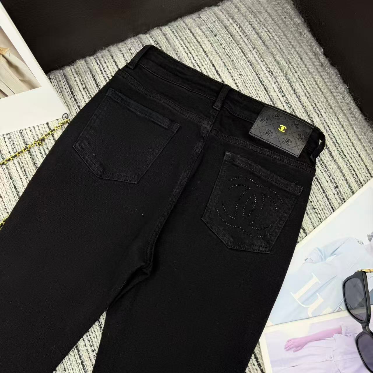 Chanel 2025 Rhinestone Flared Jeans Black Cotton 319004