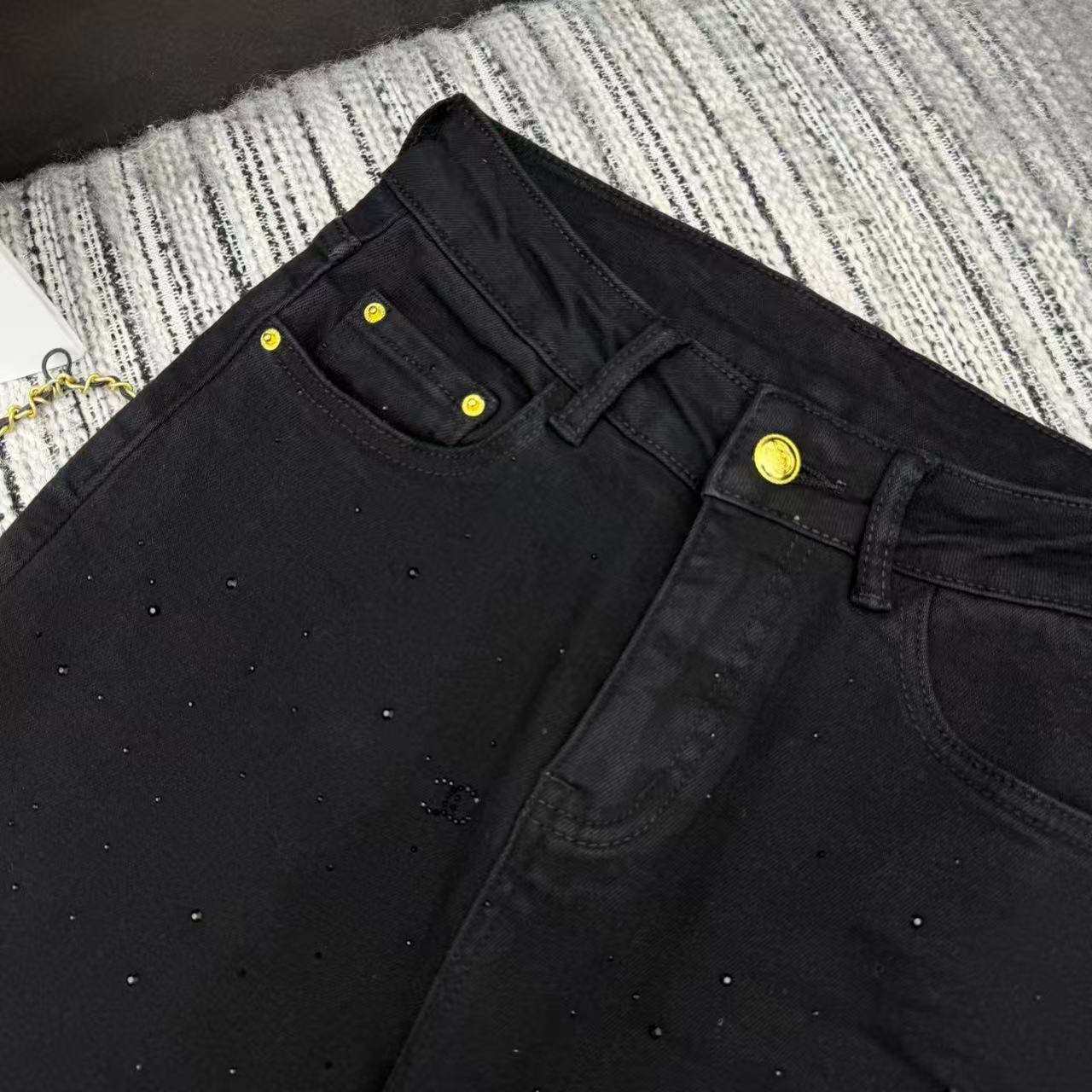 Chanel 2025 Rhinestone Flared Jeans Black Cotton 319004