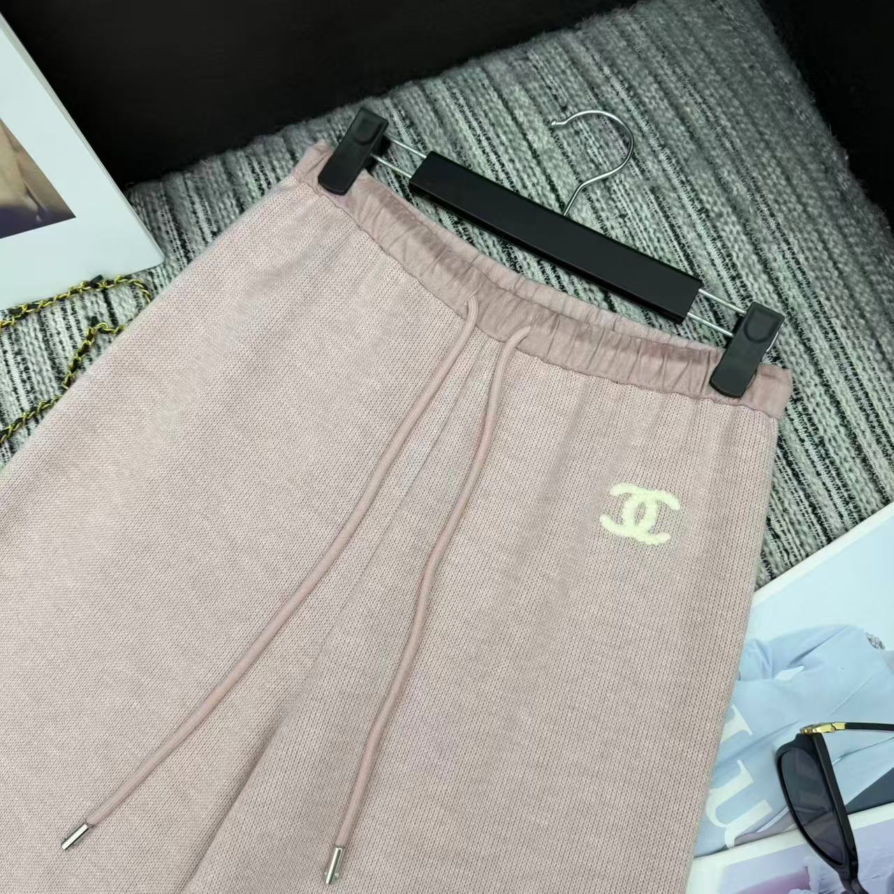 Chanel 2025 Pant Pink Wool 318975