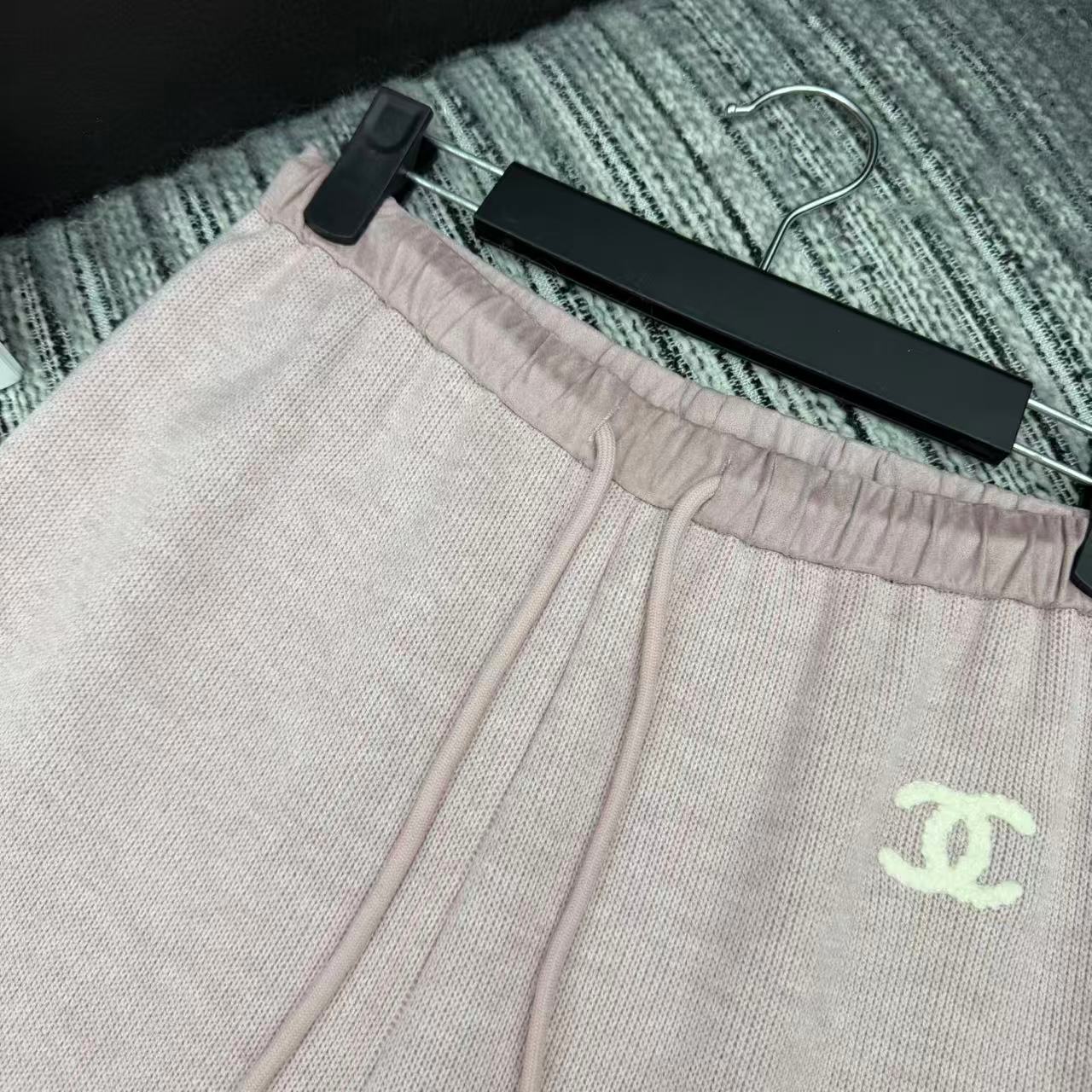Chanel 2025 Pant Pink Wool 318975