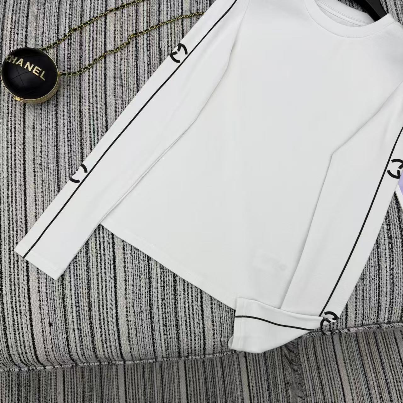 Chanel 2025 Long-sleeved Top White Cotton 318955