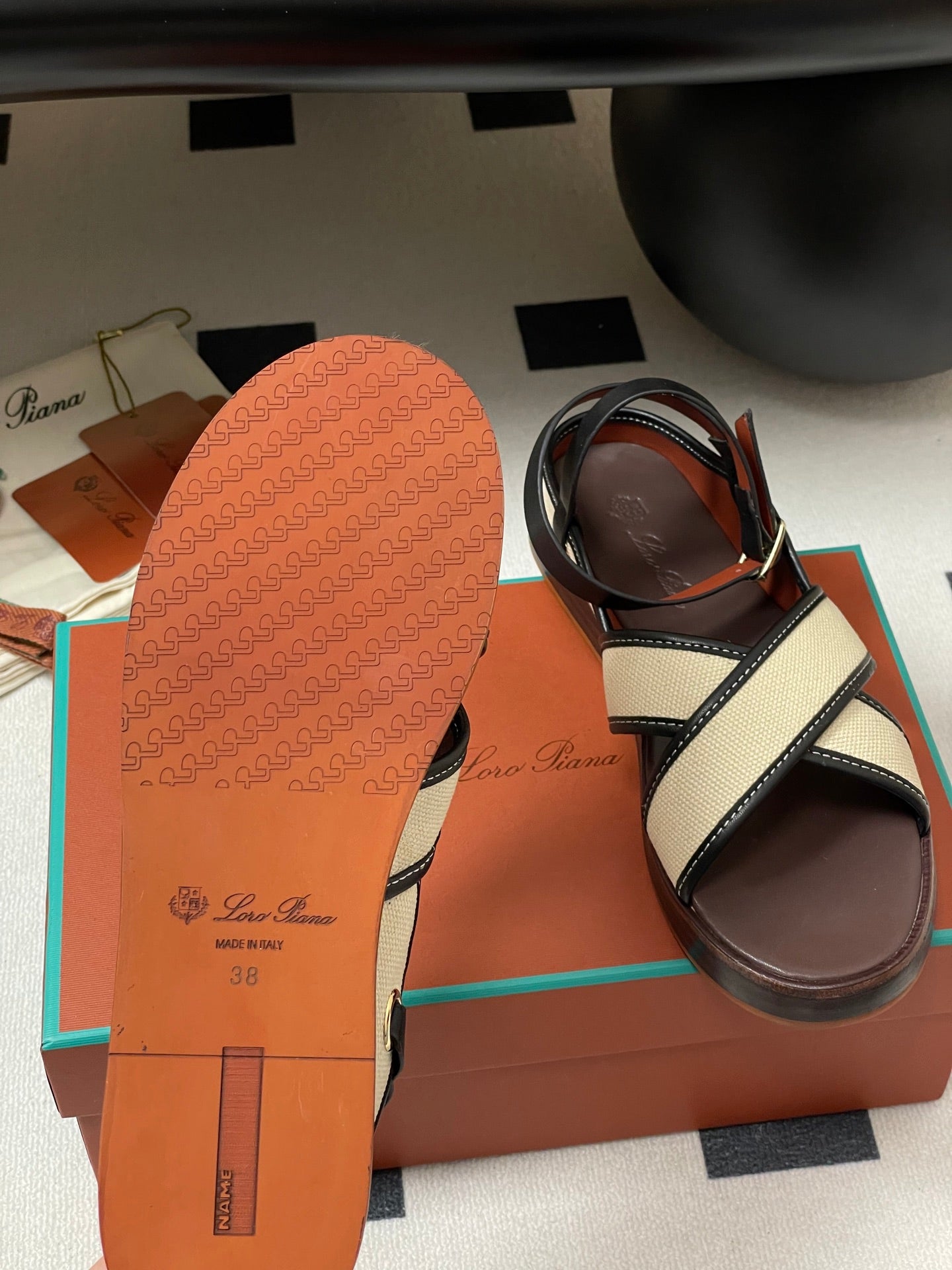 LP  Sandal Beige Brown Cowhide 312168