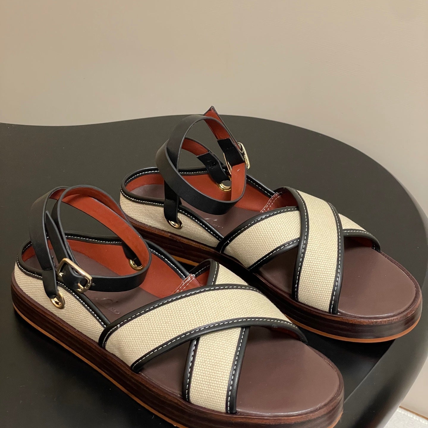 LP  Sandal Beige Brown Cowhide 312168