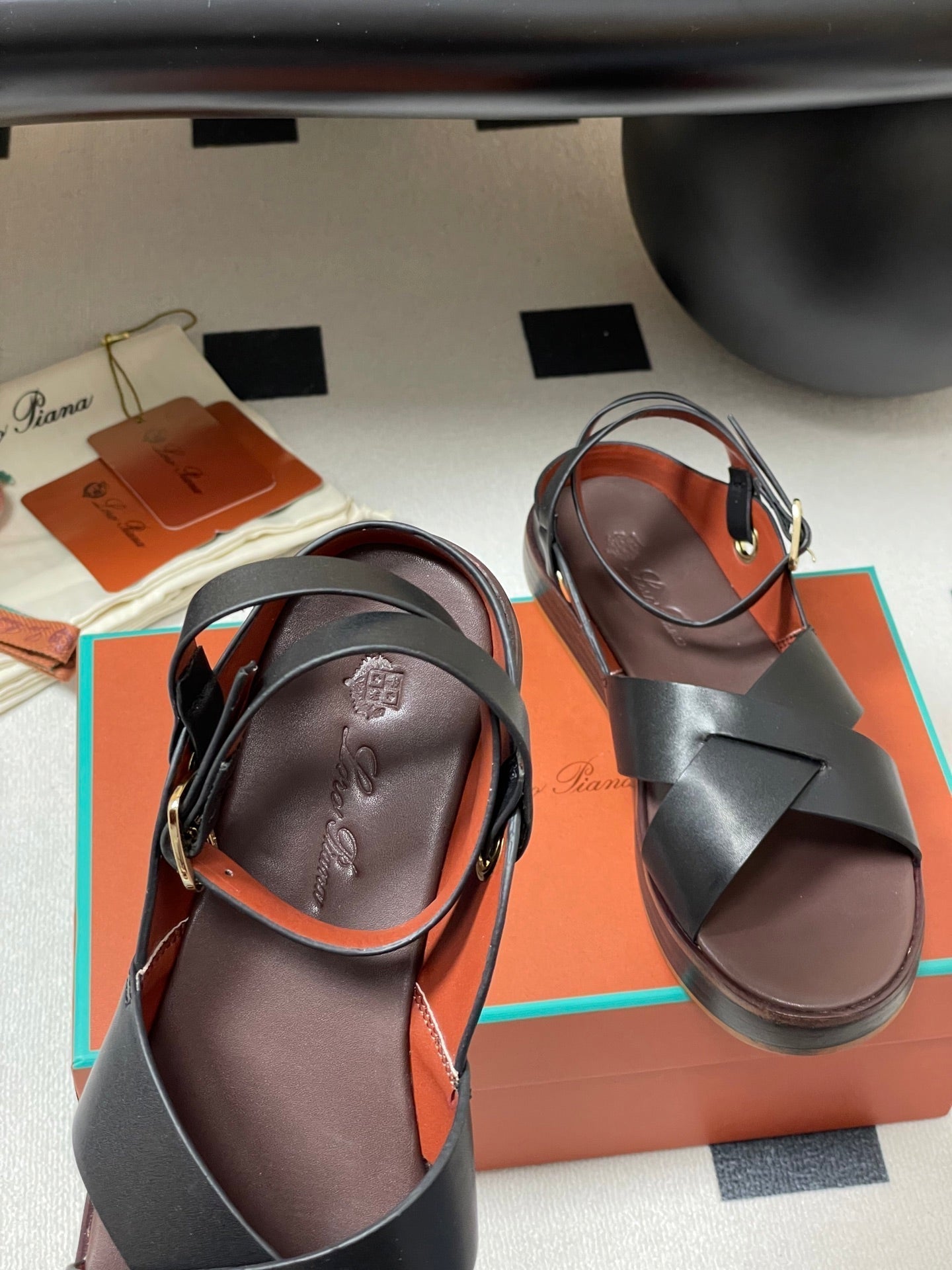 LP  Sandal Black Brown Cowhide 312170