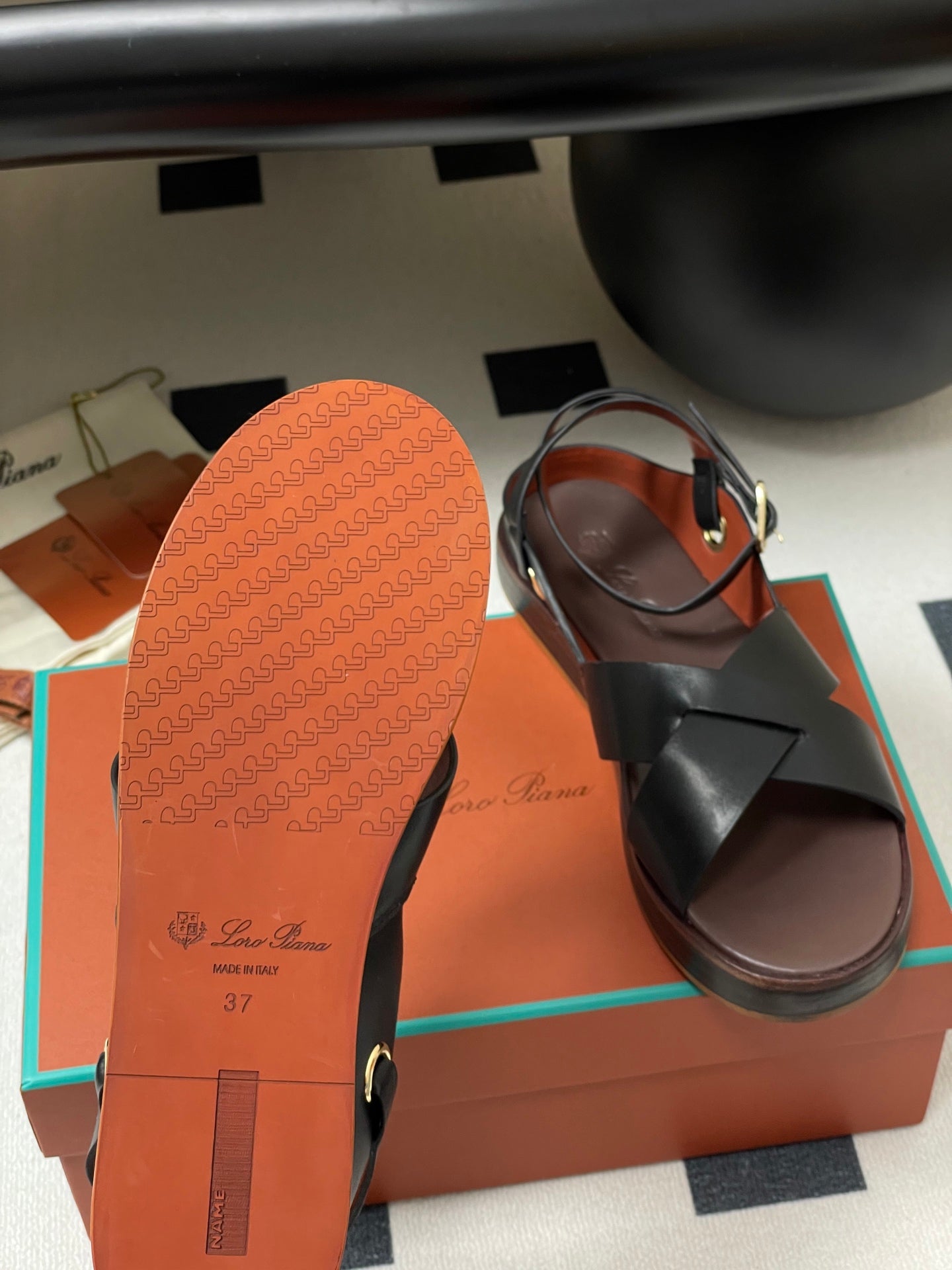 LP  Sandal Black Brown Cowhide 312170