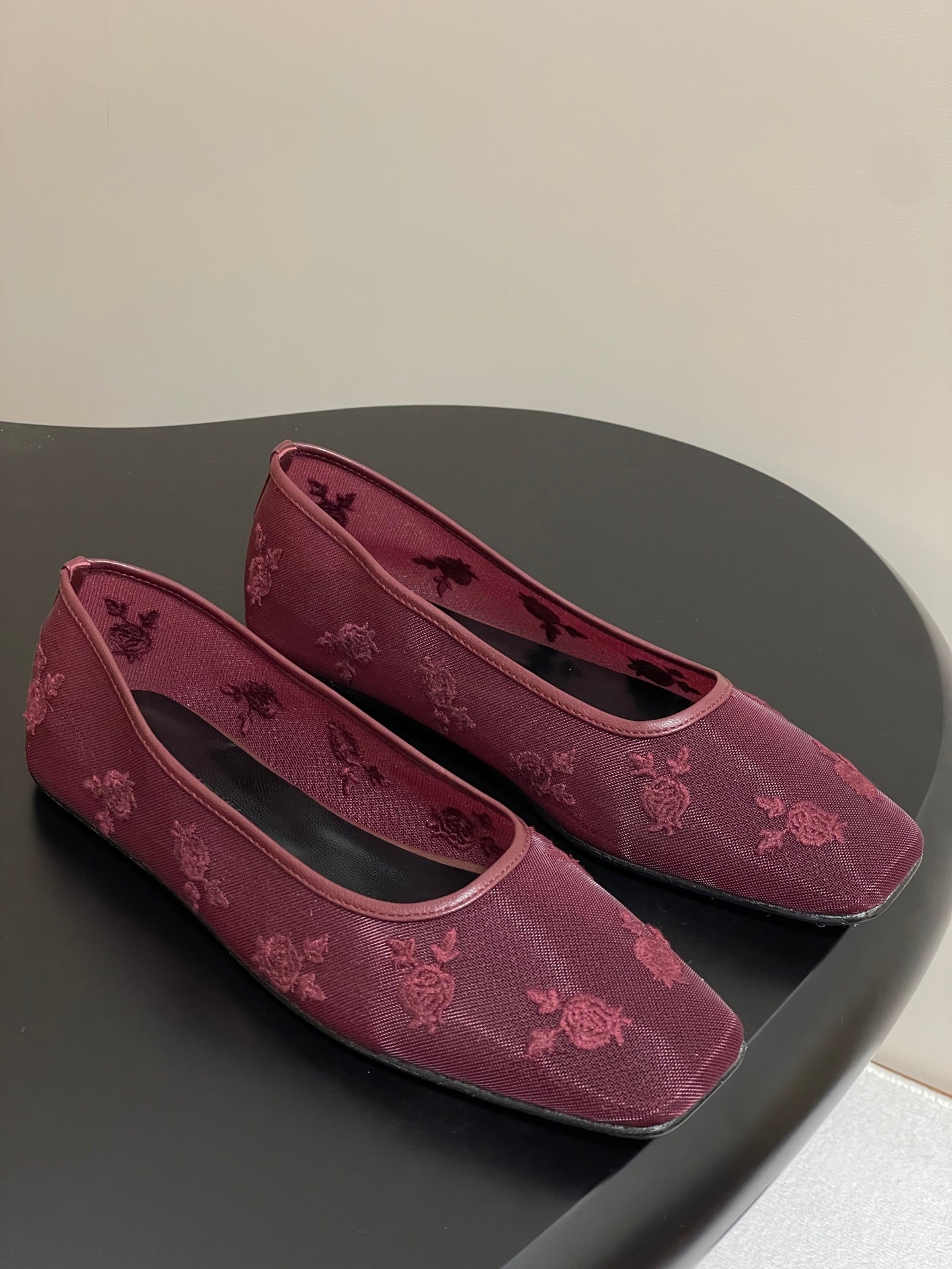 Manolo 25 Ballet Flats Red Mesh Fabric 319740