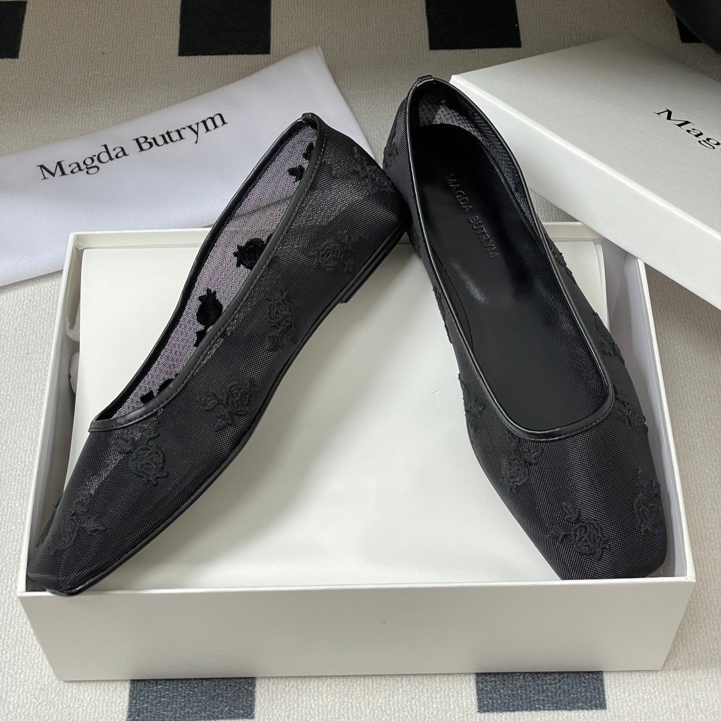 Manolo 25 Ballet Flats Black Mesh Fabric 319742