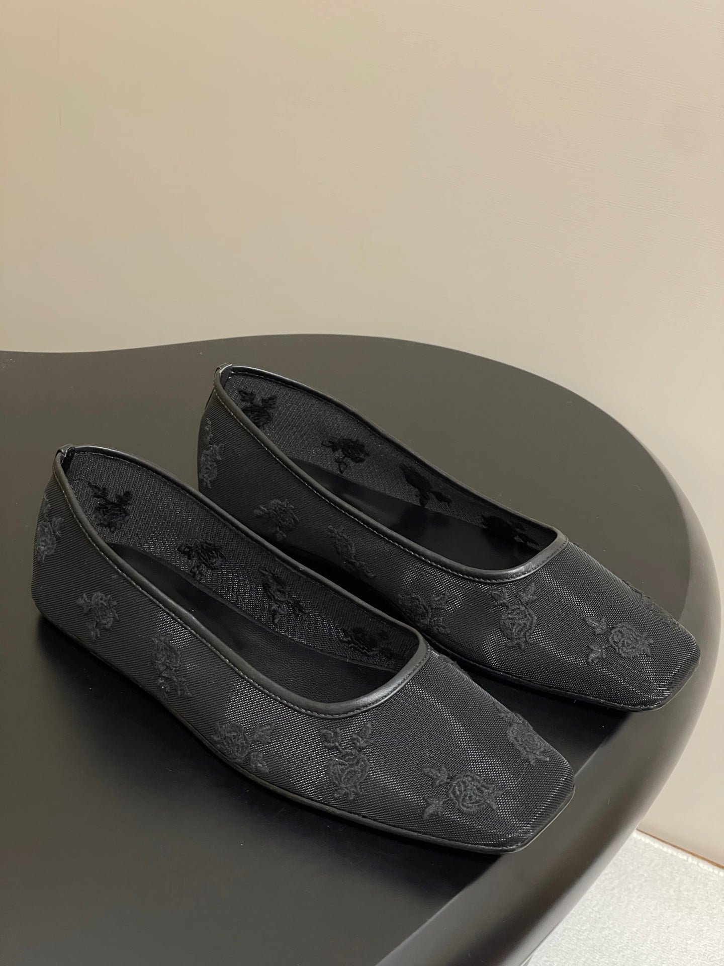 Manolo 25 Ballet Flats Black Mesh Fabric 319742