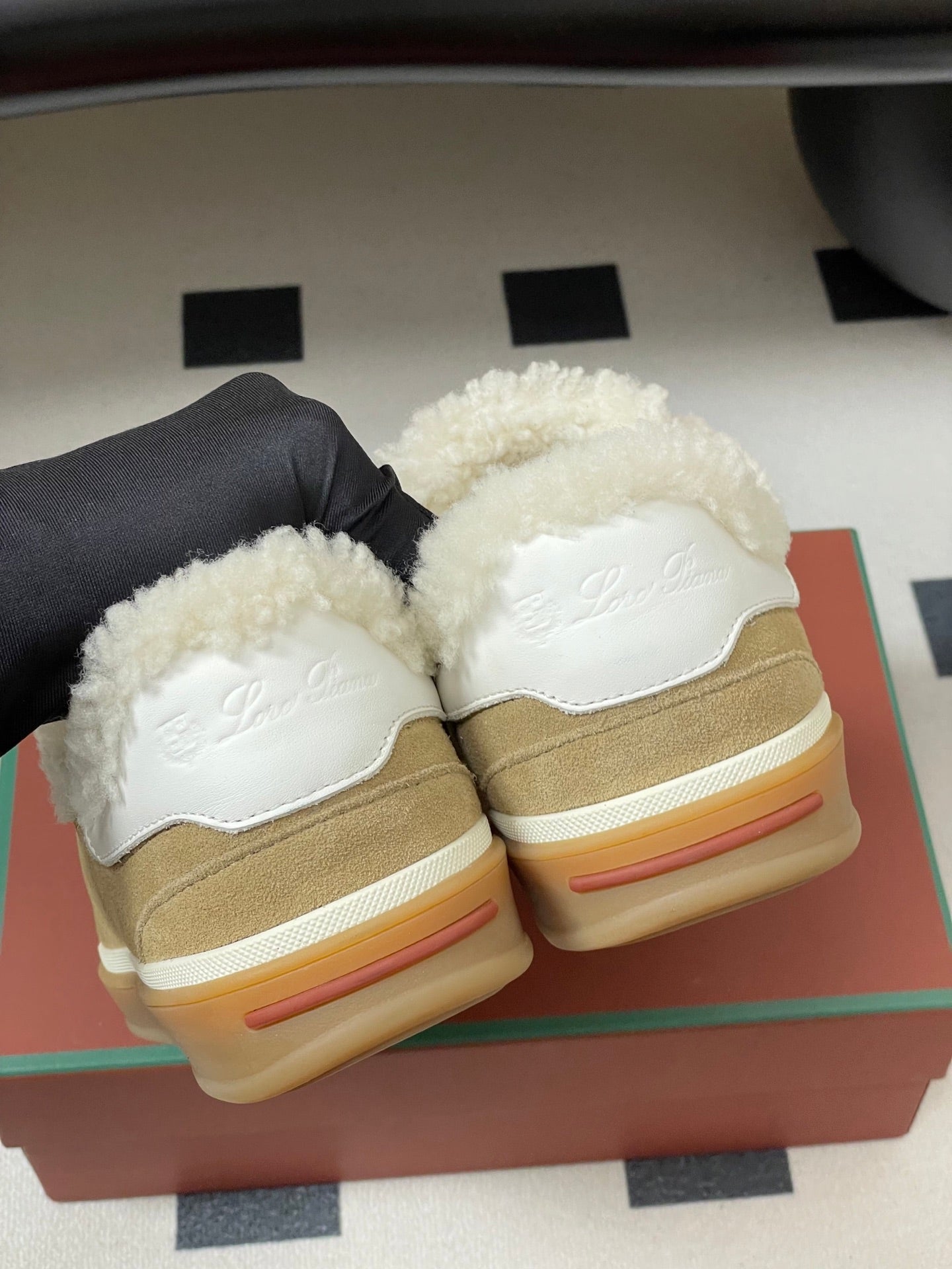 LP 25 Fur Sneaker Beige Suede Cowhide 534663