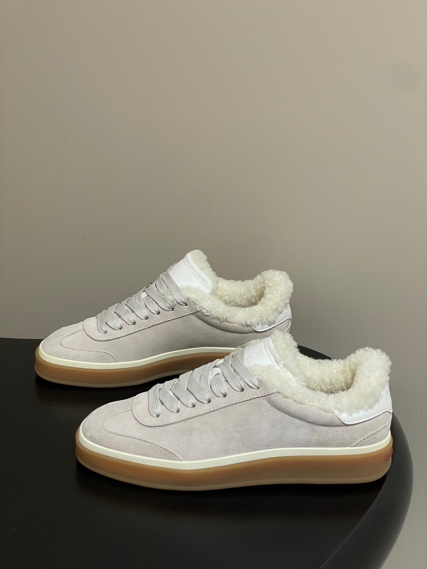 LP 25 Fur Sneaker Light Beige Suede Cowhide 534665