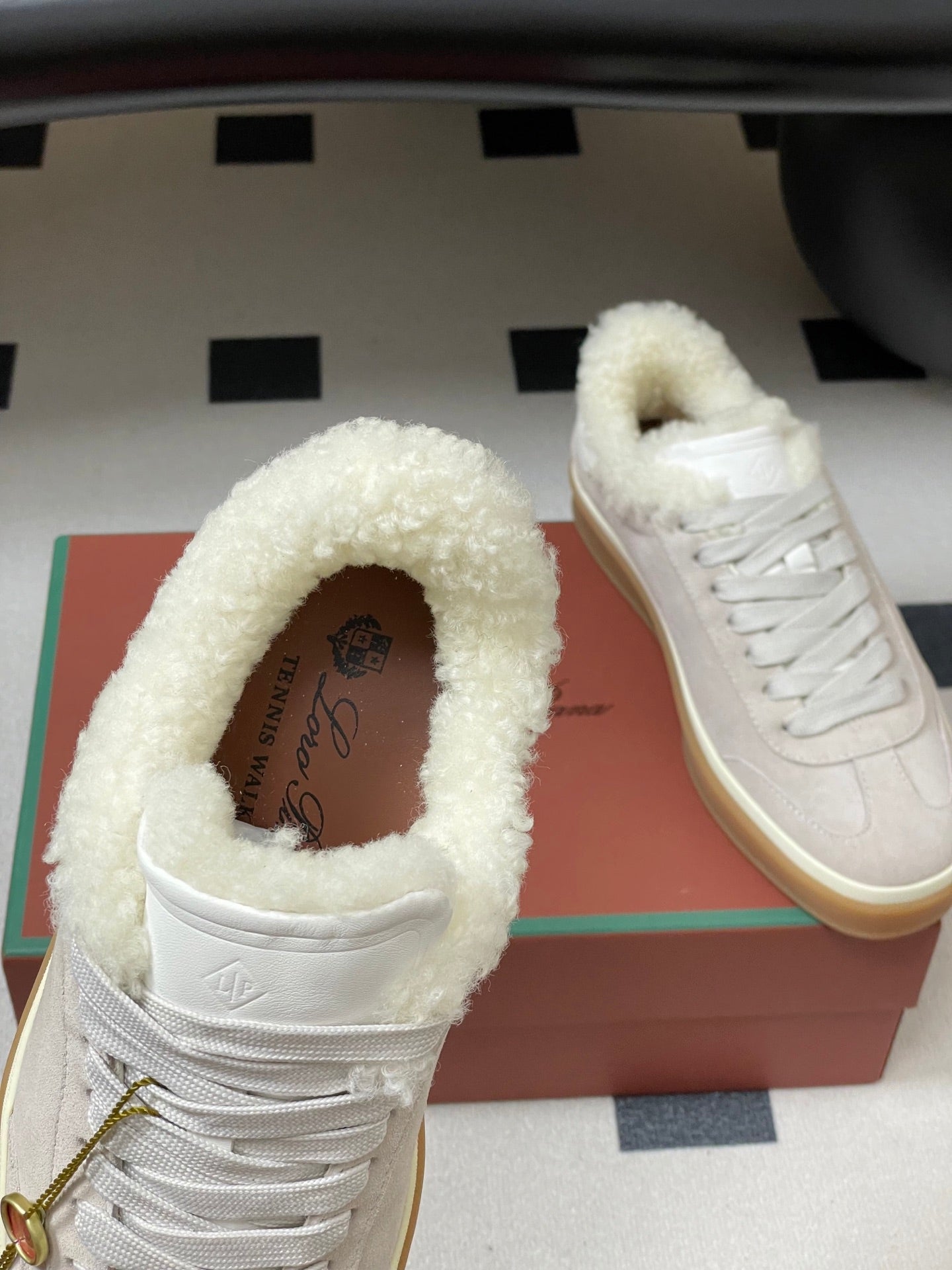 LP 25 Fur Sneaker Light Beige Suede Cowhide 534665