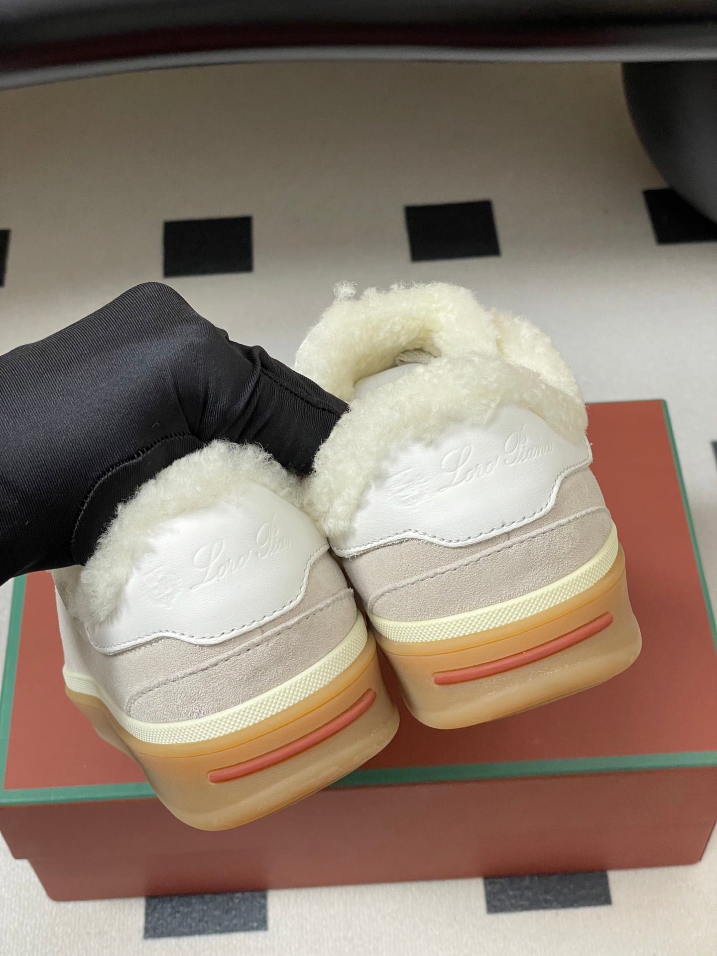 LP 25 Fur Sneaker Light Beige Suede Cowhide 534665