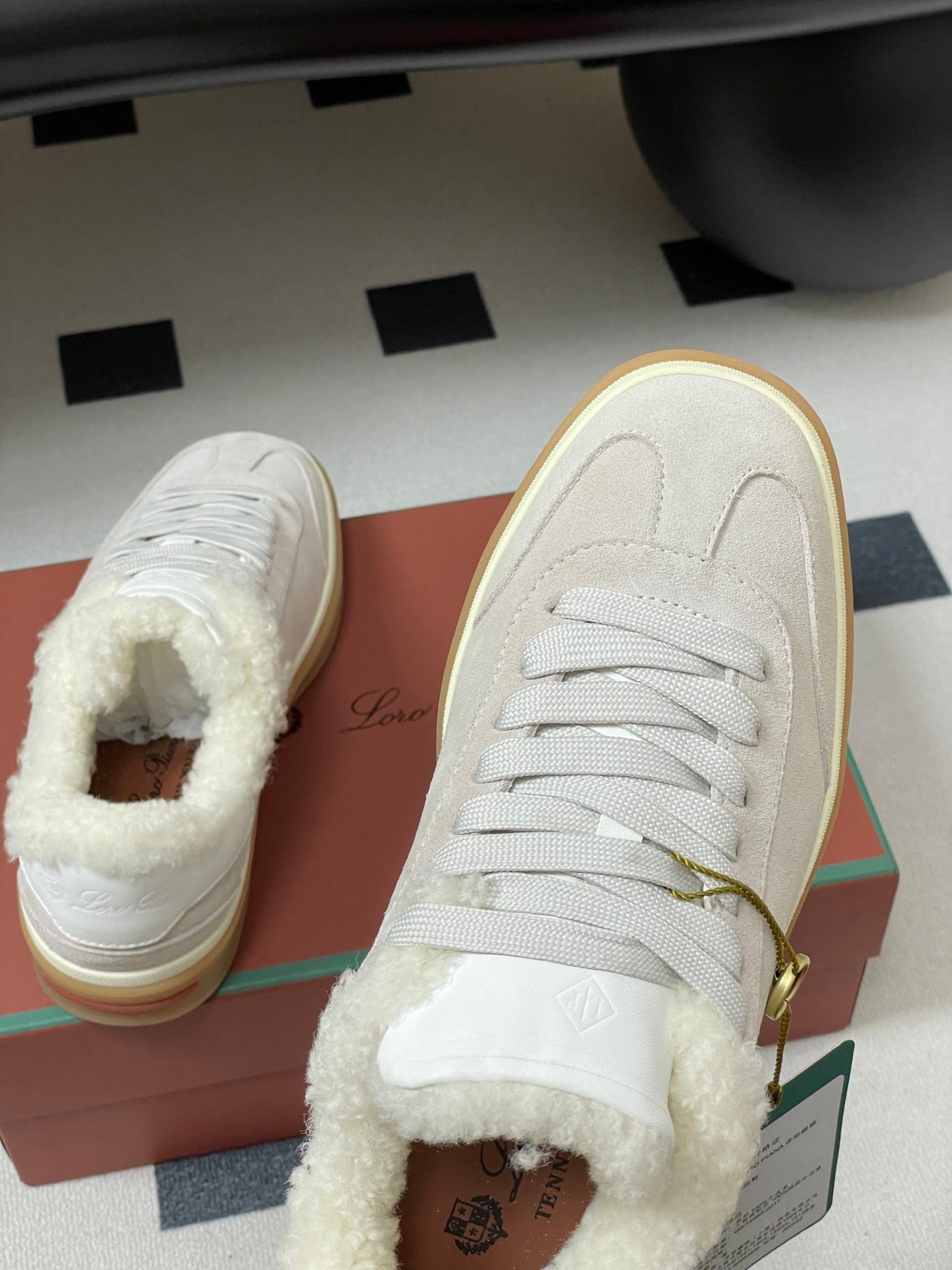 LP 25 Fur Sneaker Light Beige Suede Cowhide 534665