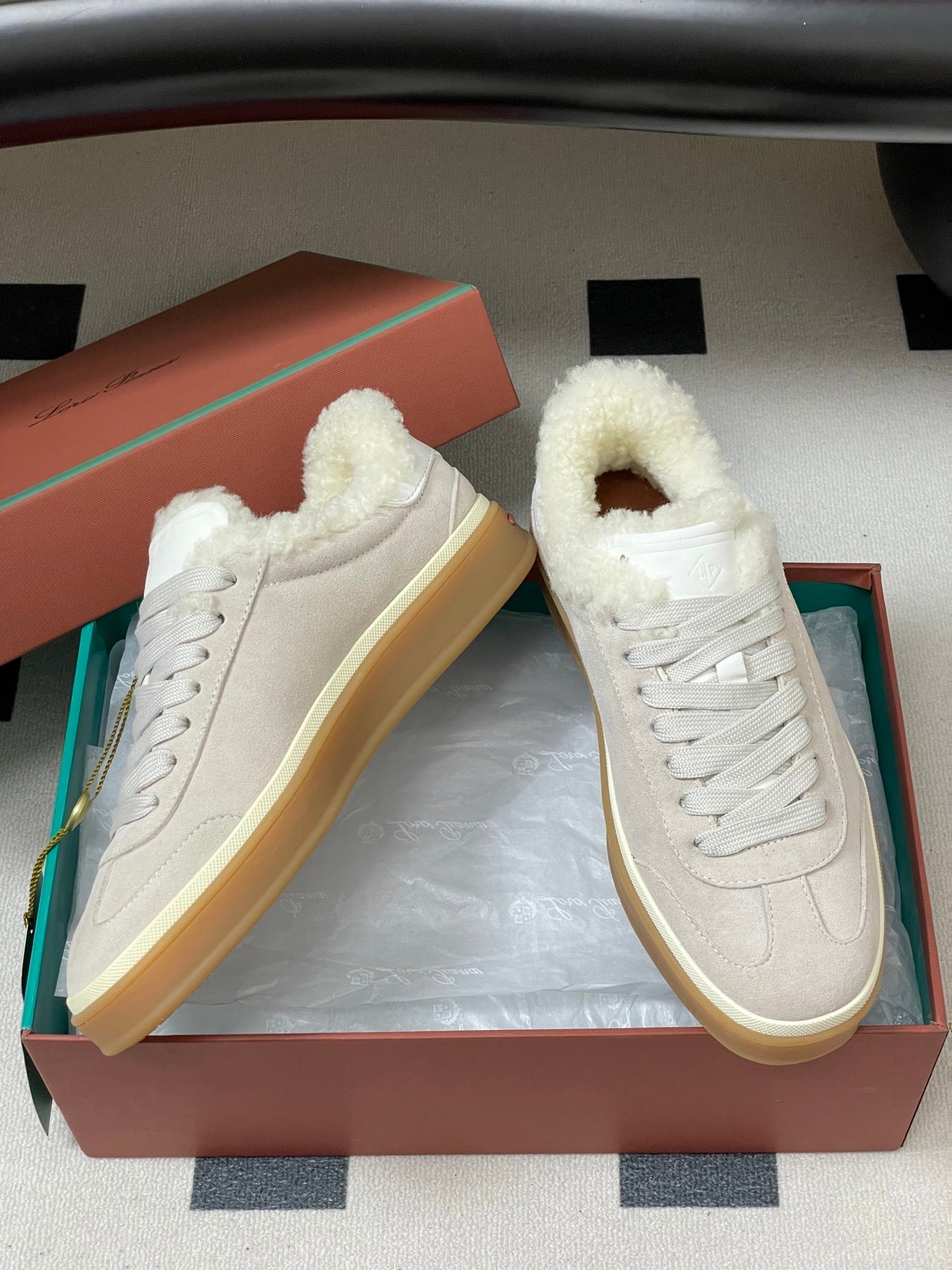 LP 25 Fur Sneaker Light Beige Suede Cowhide 534665