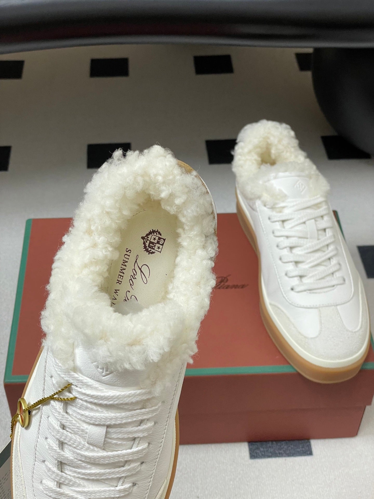 LP 25 Fur Sneaker White Suede Cowhide 534667