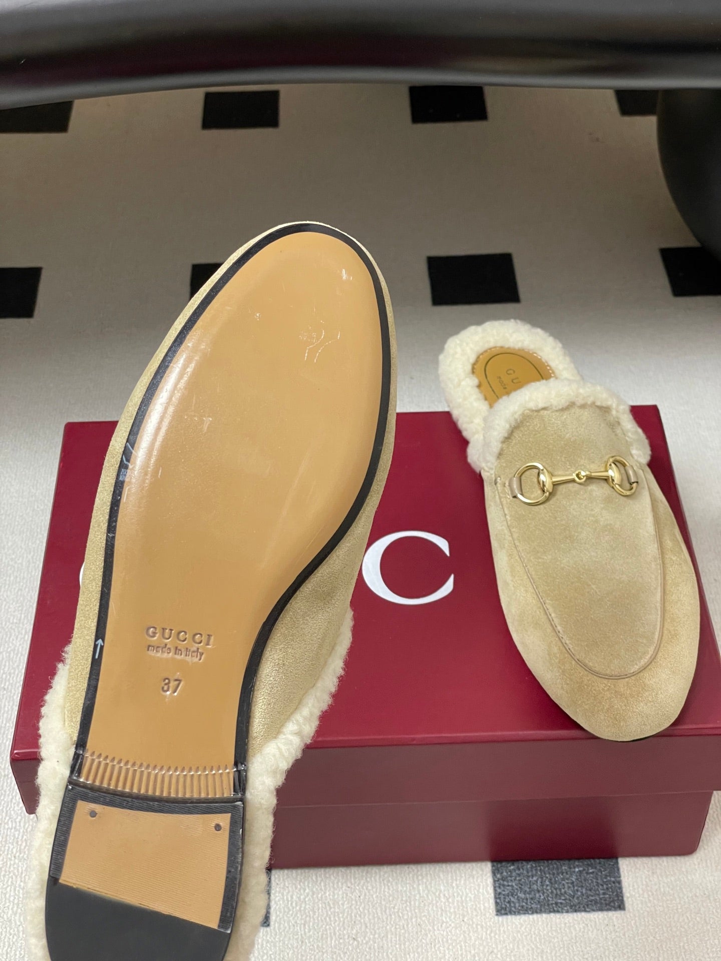 GG horsebit flat mules ivory suede and wool 534709