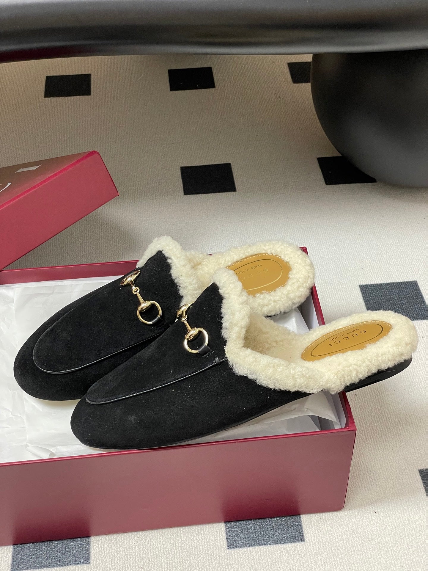 GG horsebit flat mules black suede and wool 534710