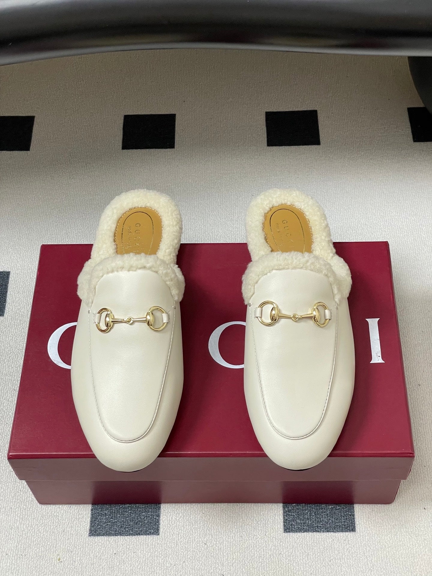 GG horsebit flat mules white cowhide 534712