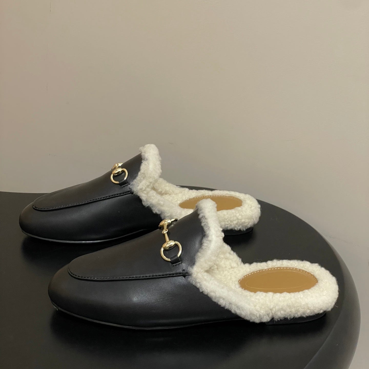 GG horsebit flat mules black cowhide 534713