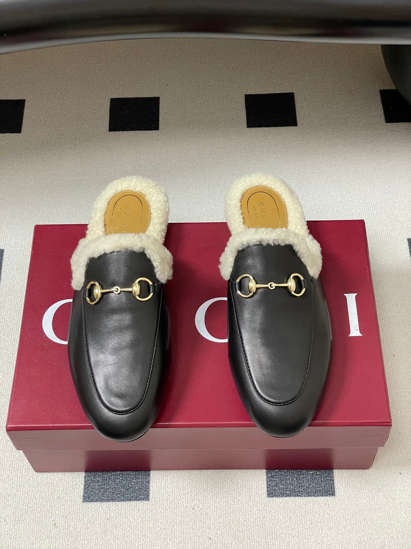 GG horsebit flat mules black cowhide 534713