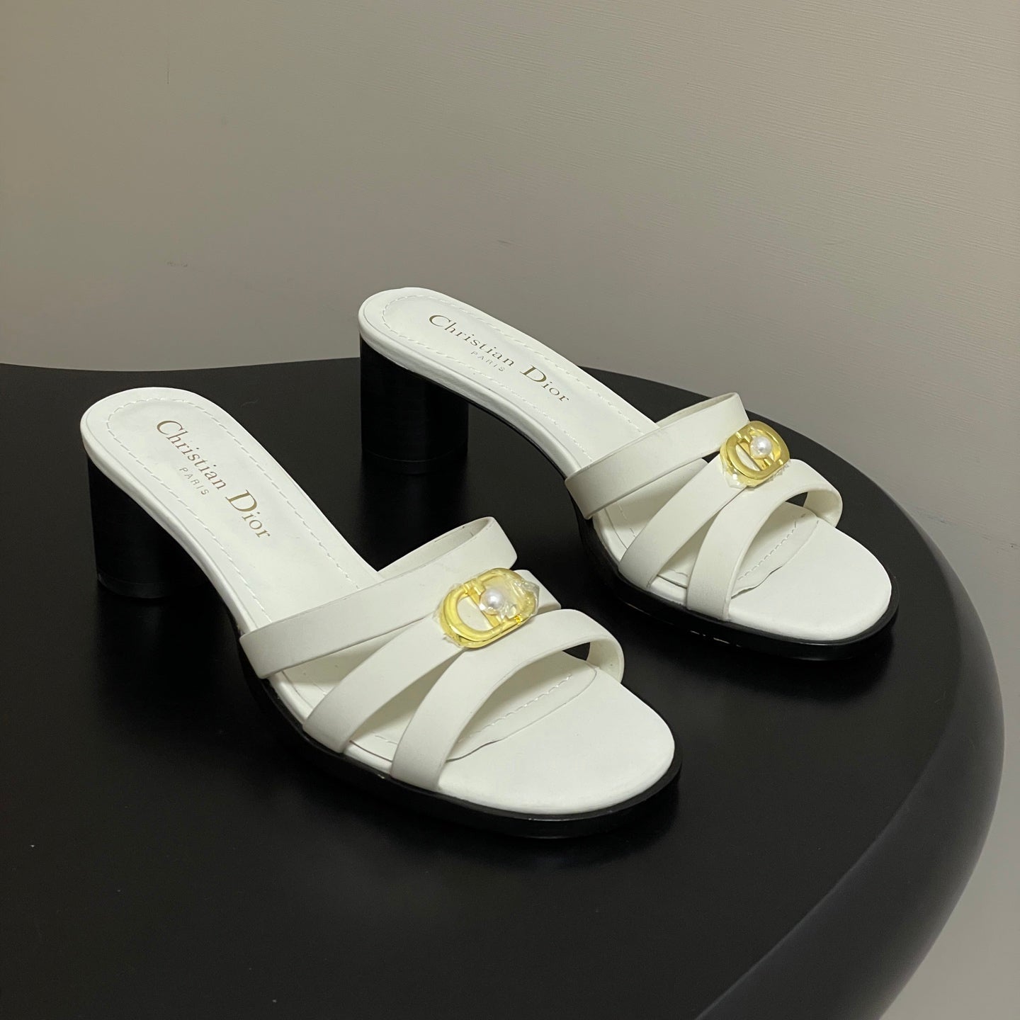 CD 26 Chunky Heel Sandals 50 White Leather 593525