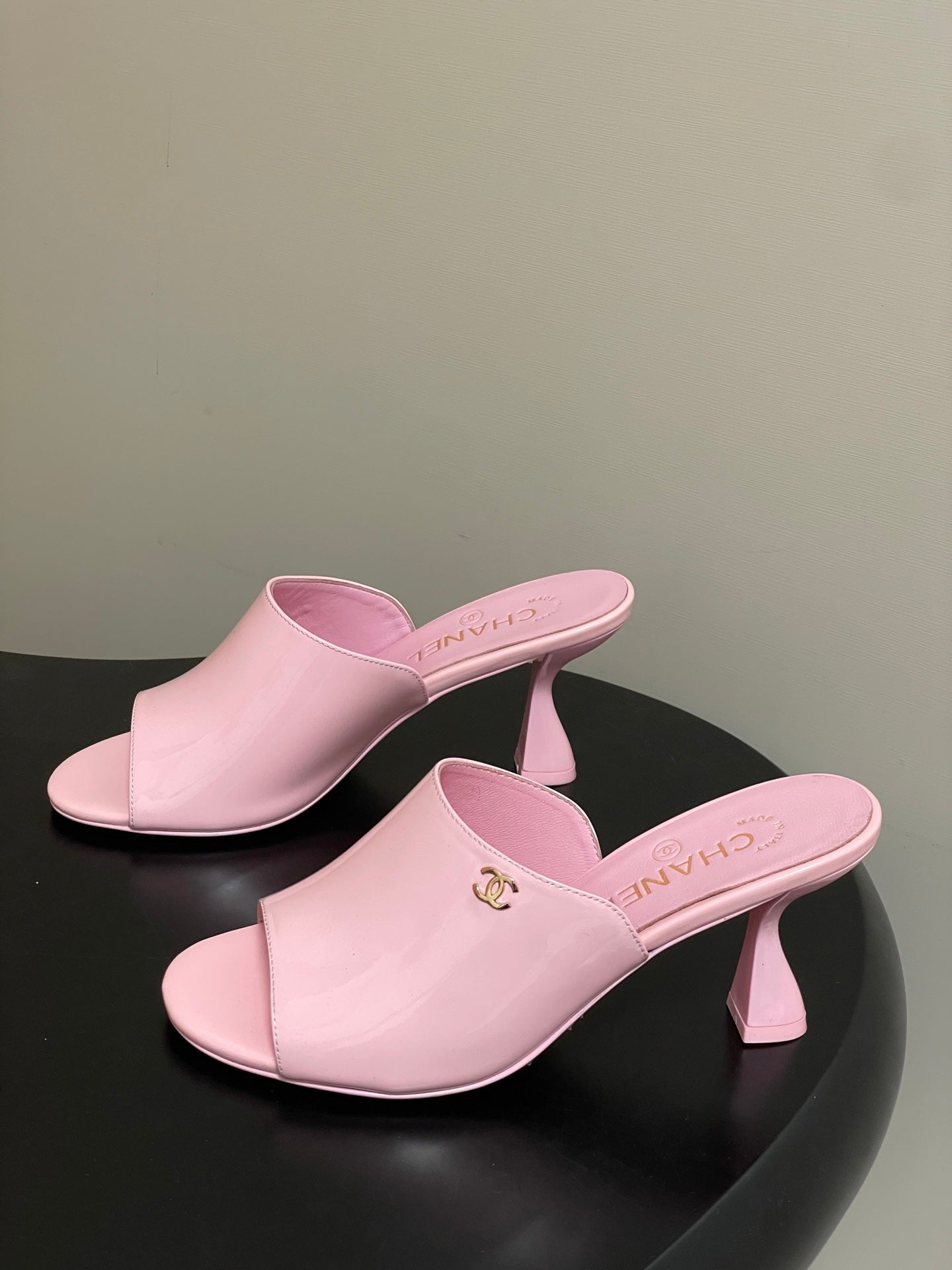 CC 26 Sandal Pink Patent Leather 593320