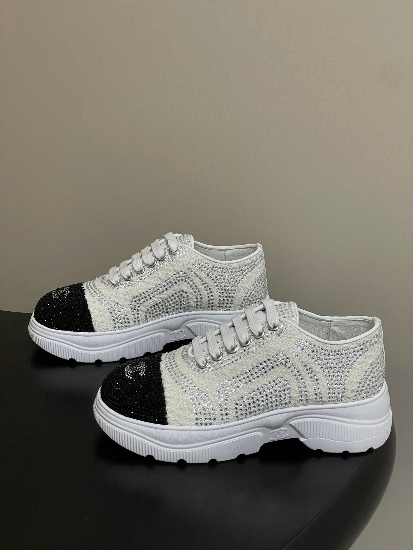 CC 26 Platform Sneaker White Sequin-embellished Leather 593346