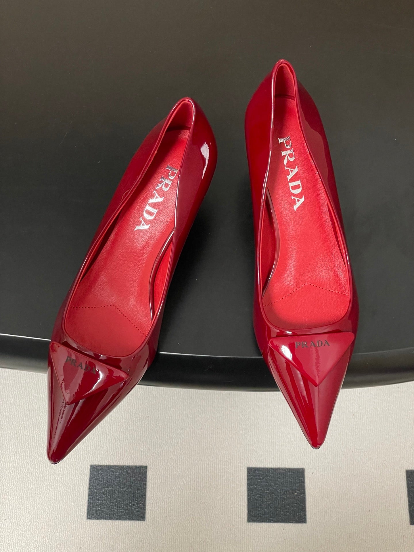 PRA 26SS Pointed Toe Heels Red Patent Leather 593835