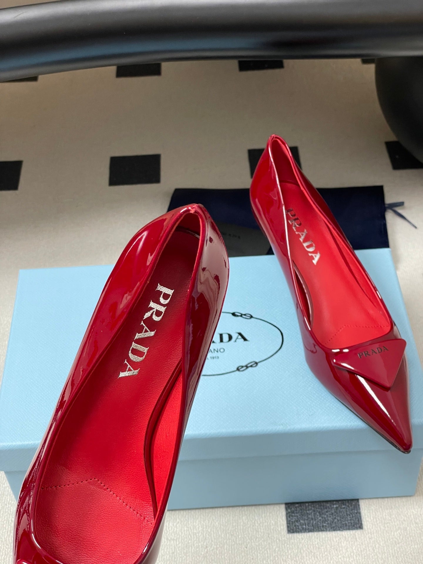 PRA 26SS Pointed Toe Heels Red Patent Leather 593835