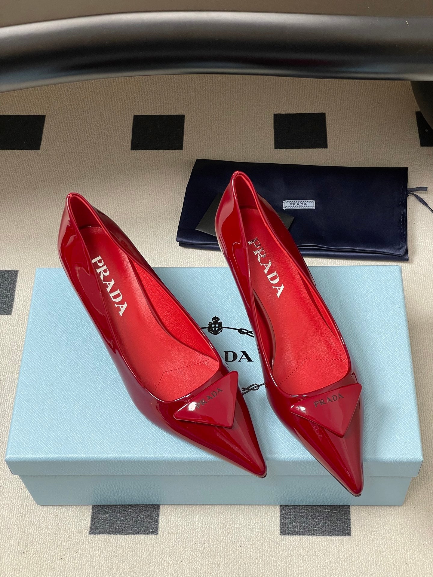 PRA 26SS Pointed Toe Heels Red Patent Leather 593835