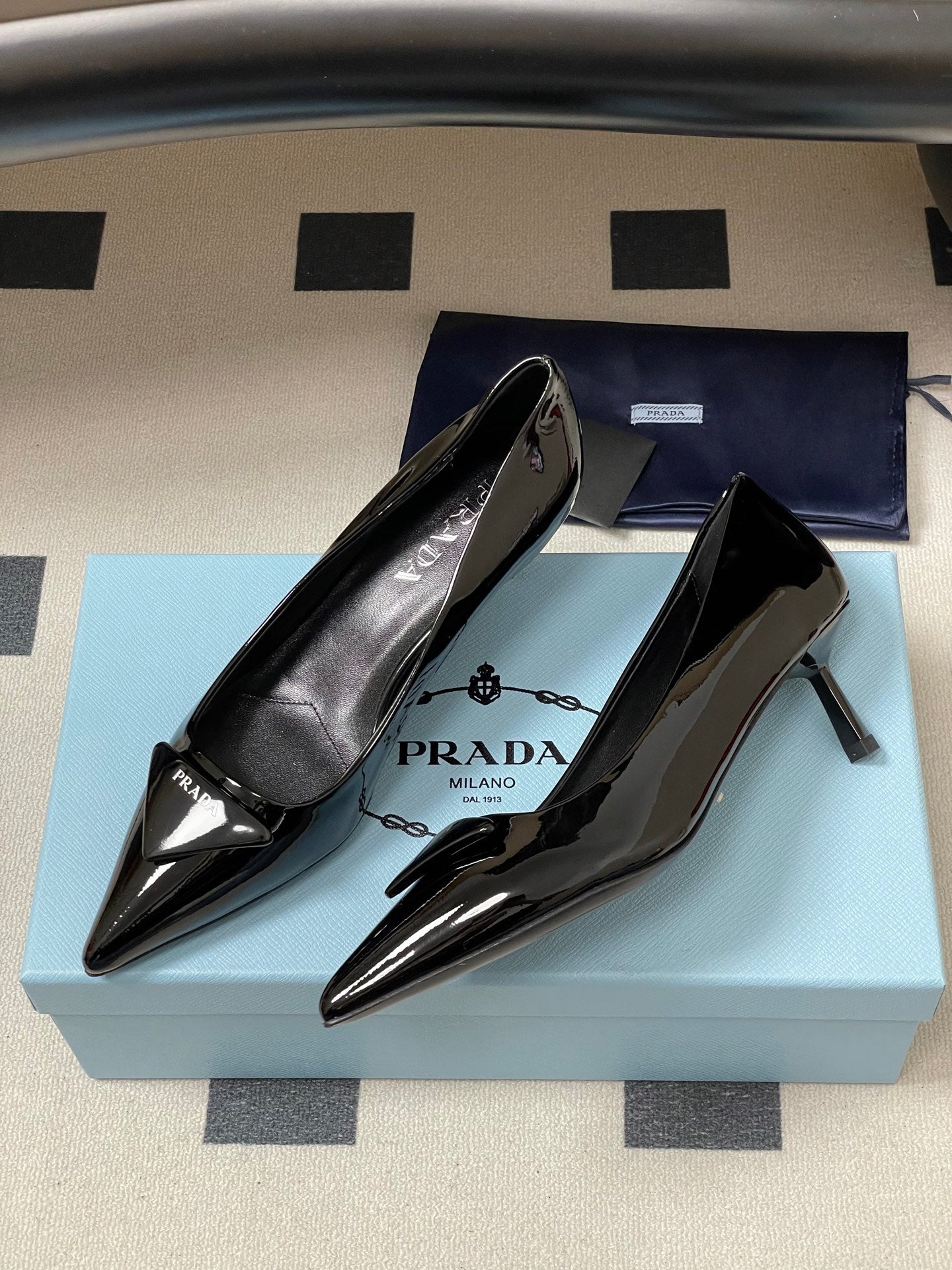 PRA 26SS Pointed Toe Heels Black Patent Leather 593837