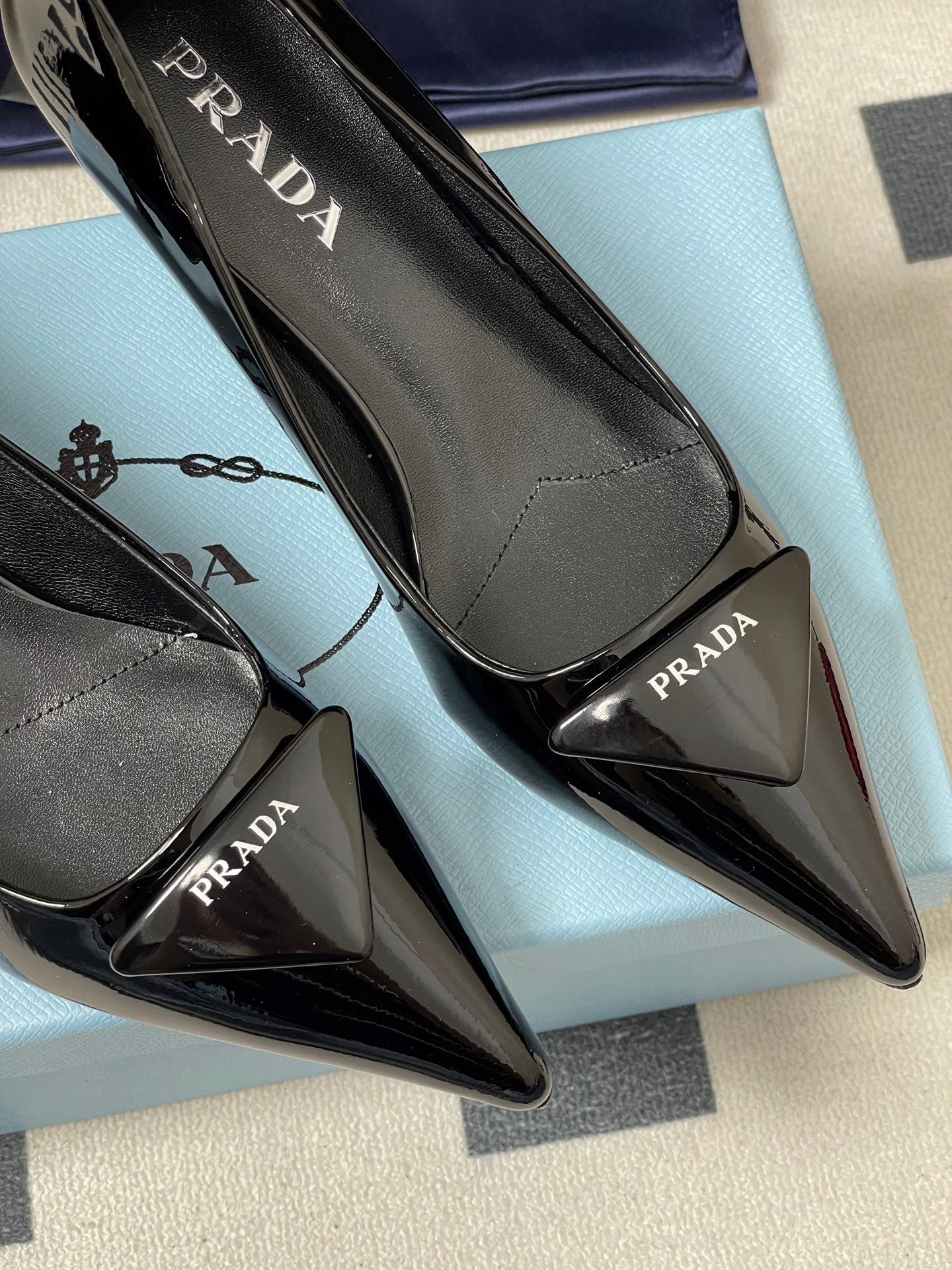 PRA 26SS Pointed Toe Heels Black Patent Leather 593837