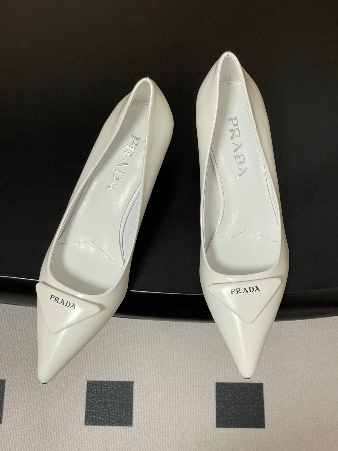 PRA 26SS Pointed Toe Heels White Patent Leather 593839