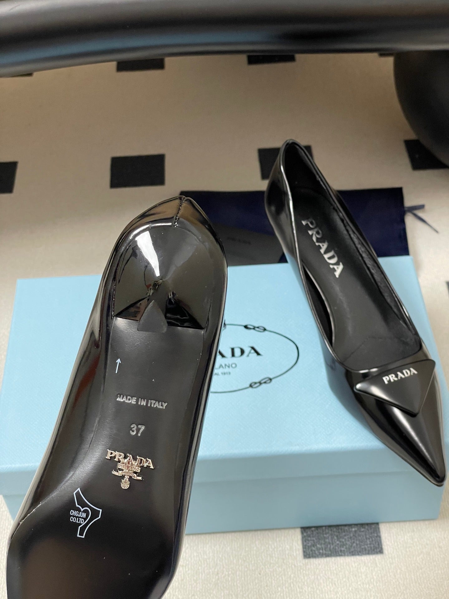 PRA 26SS Pointed Toe Heels Black Leather 593840