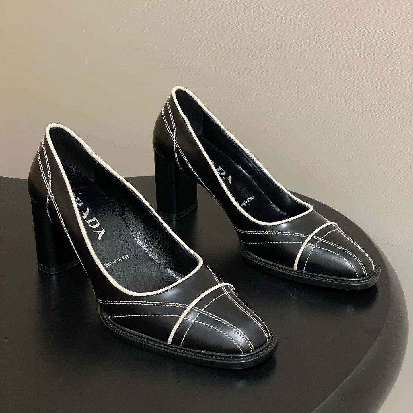 PRA 26SS Pump 70 Black White Cowhide 593843