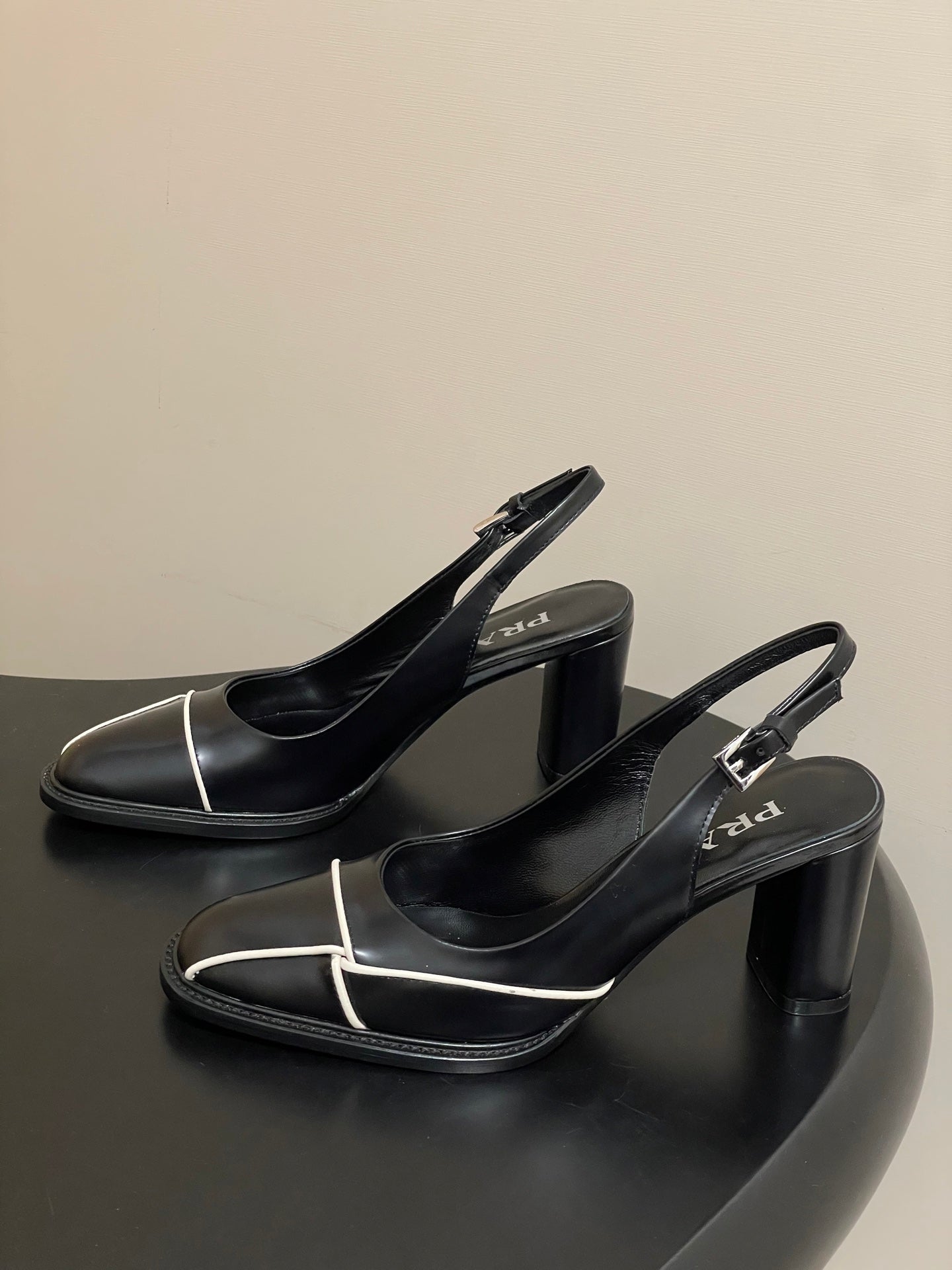 PRA 26SS Slingback 70 Black White Cowhide 593846