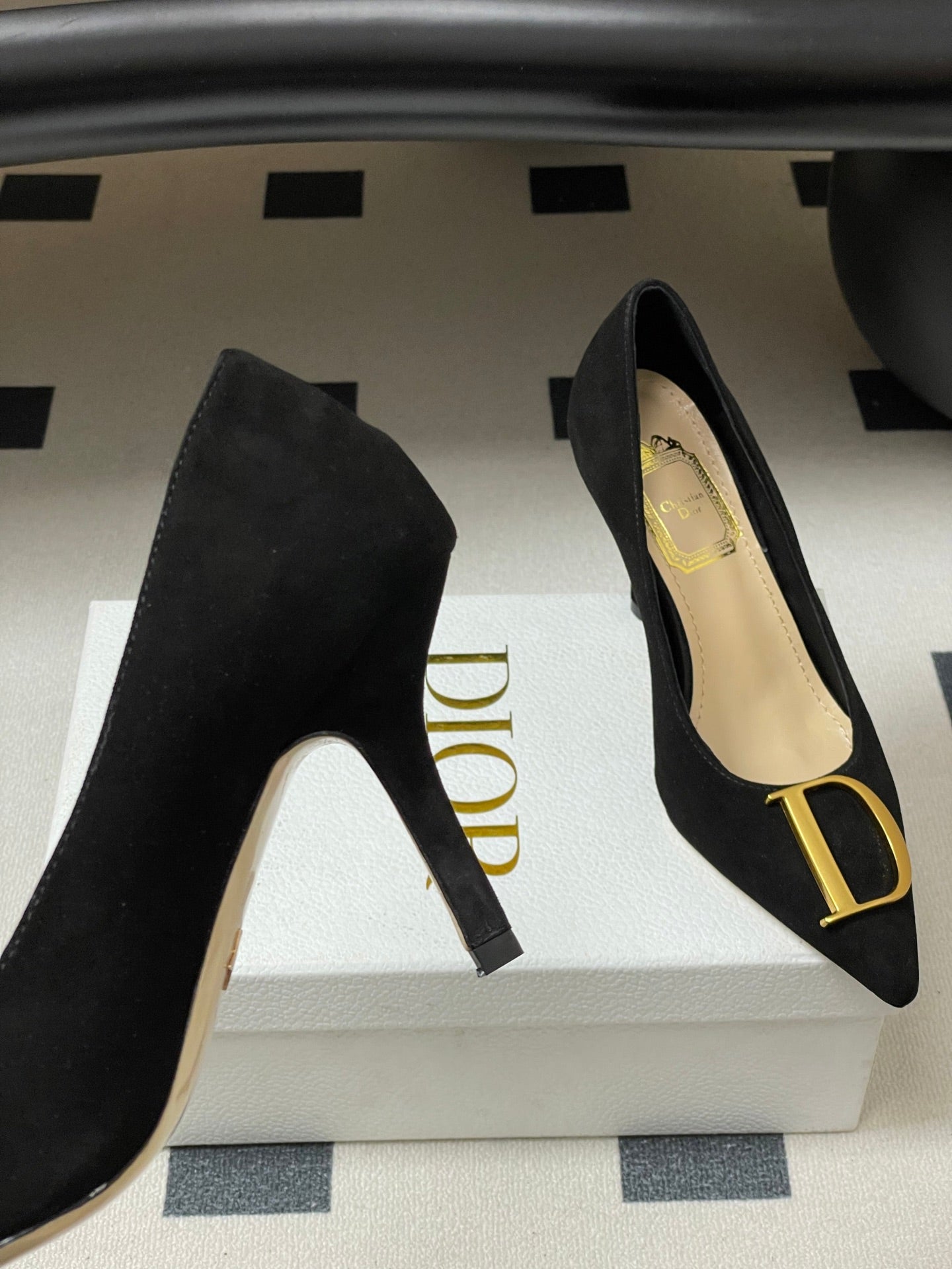 CD 26 High-Heeled 85 Pumps Black Suede 593596