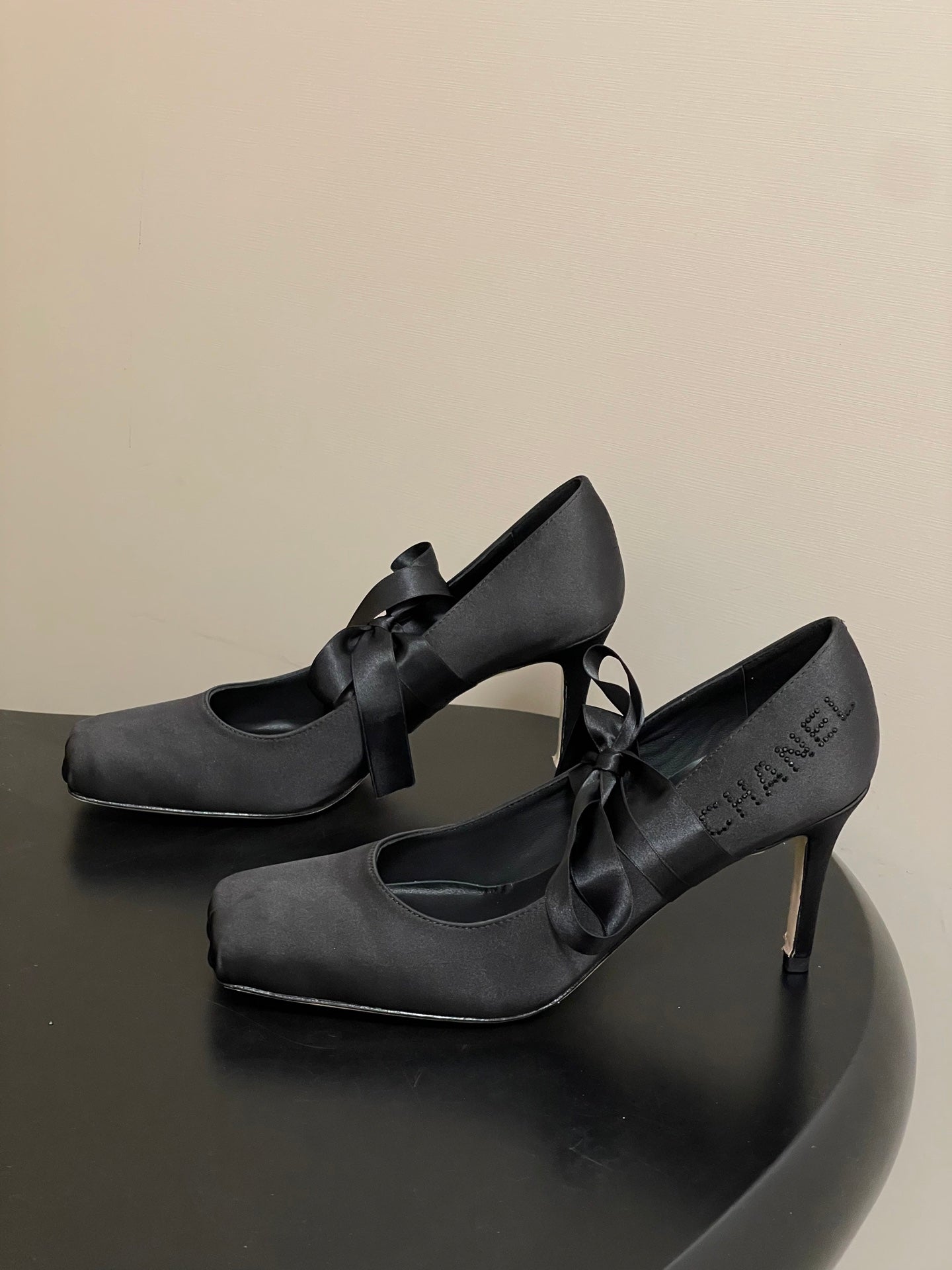 CC 26 Pump Black Satin Silk