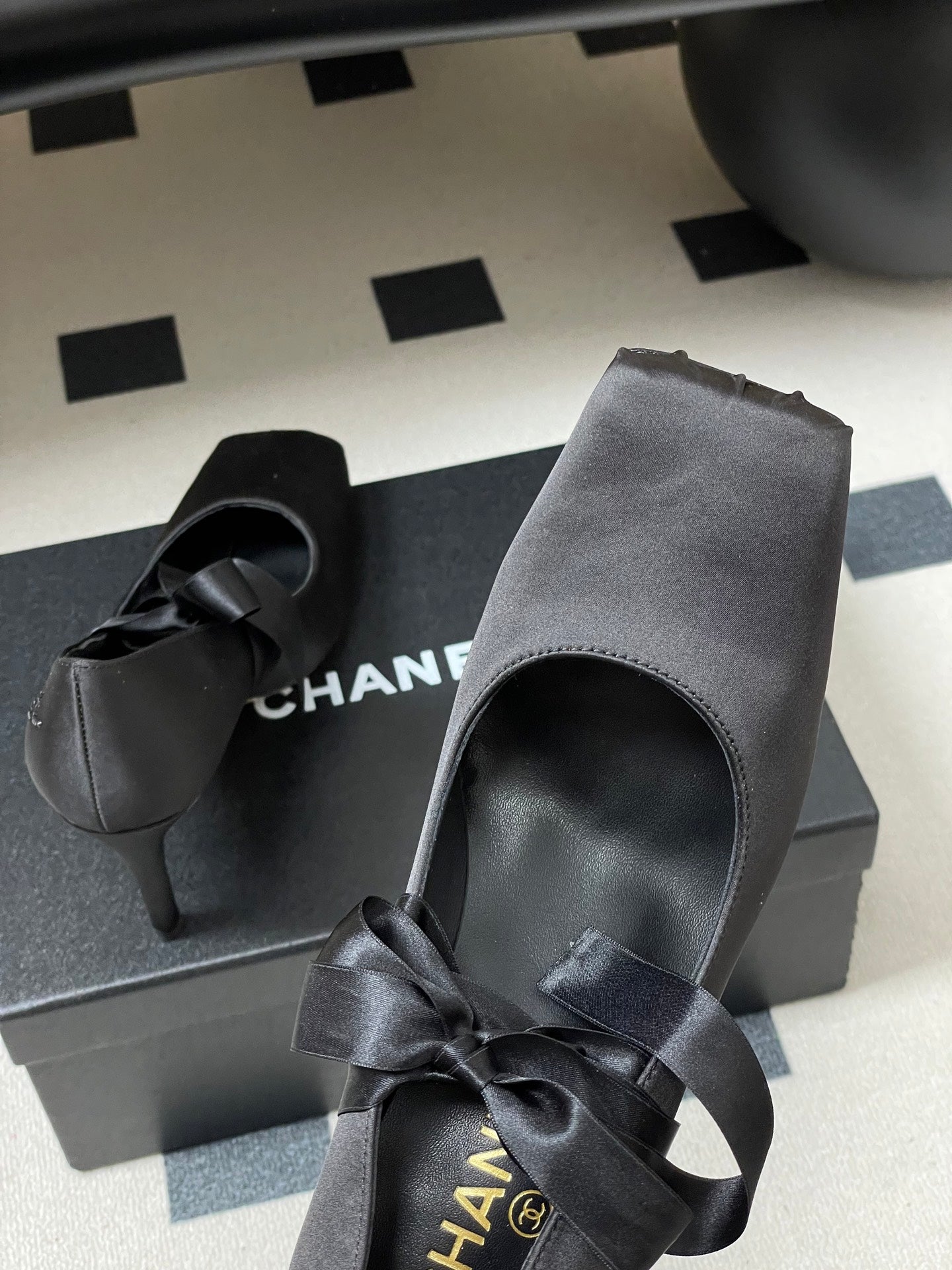 CC 26 Pump Black Satin Silk