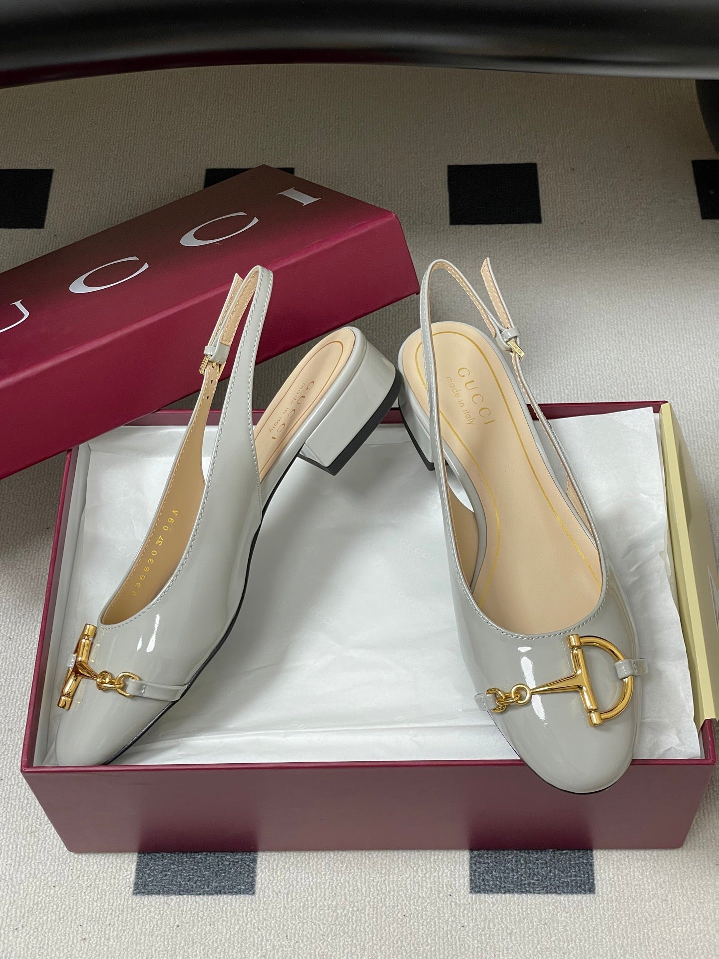 GG 26ss Big D Half HorseBit Mary Jane Light Gray Patent Leather 593504