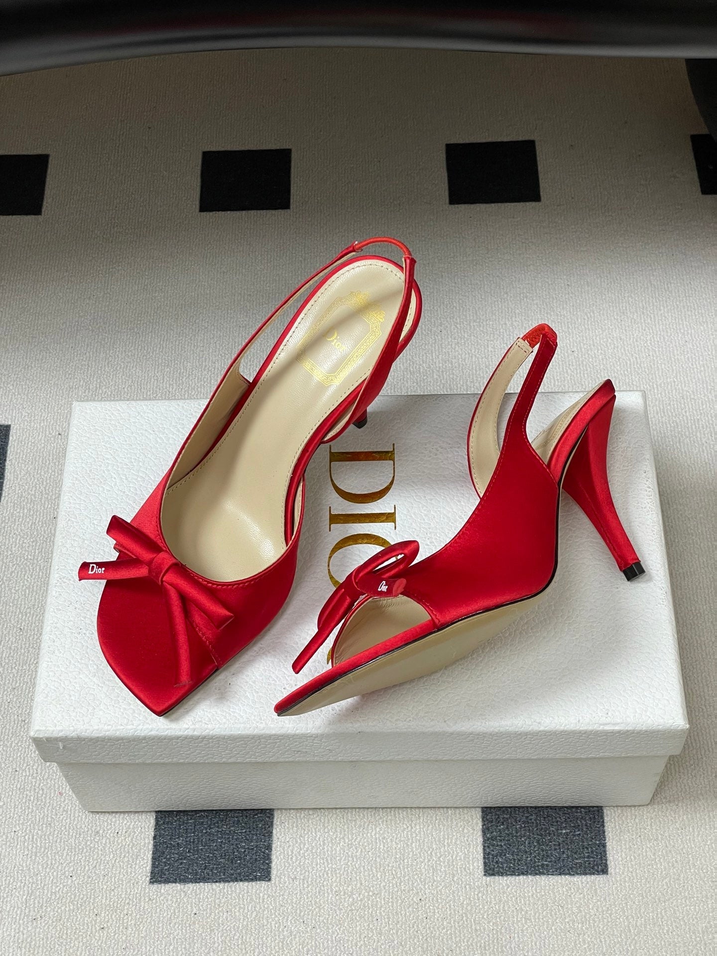 CD 26 Slingback 85 Red Beige Leather Silk Fabric 593603