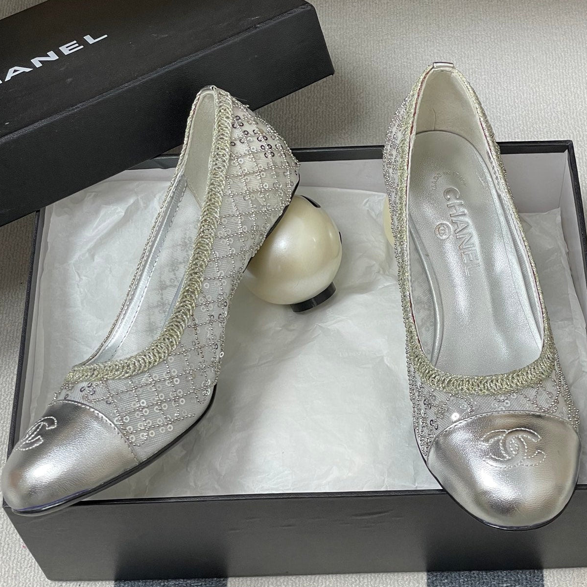 CC 26 Beaded Sequin Pump With Double C Pearl Heel Silver Mesh Leather 593160